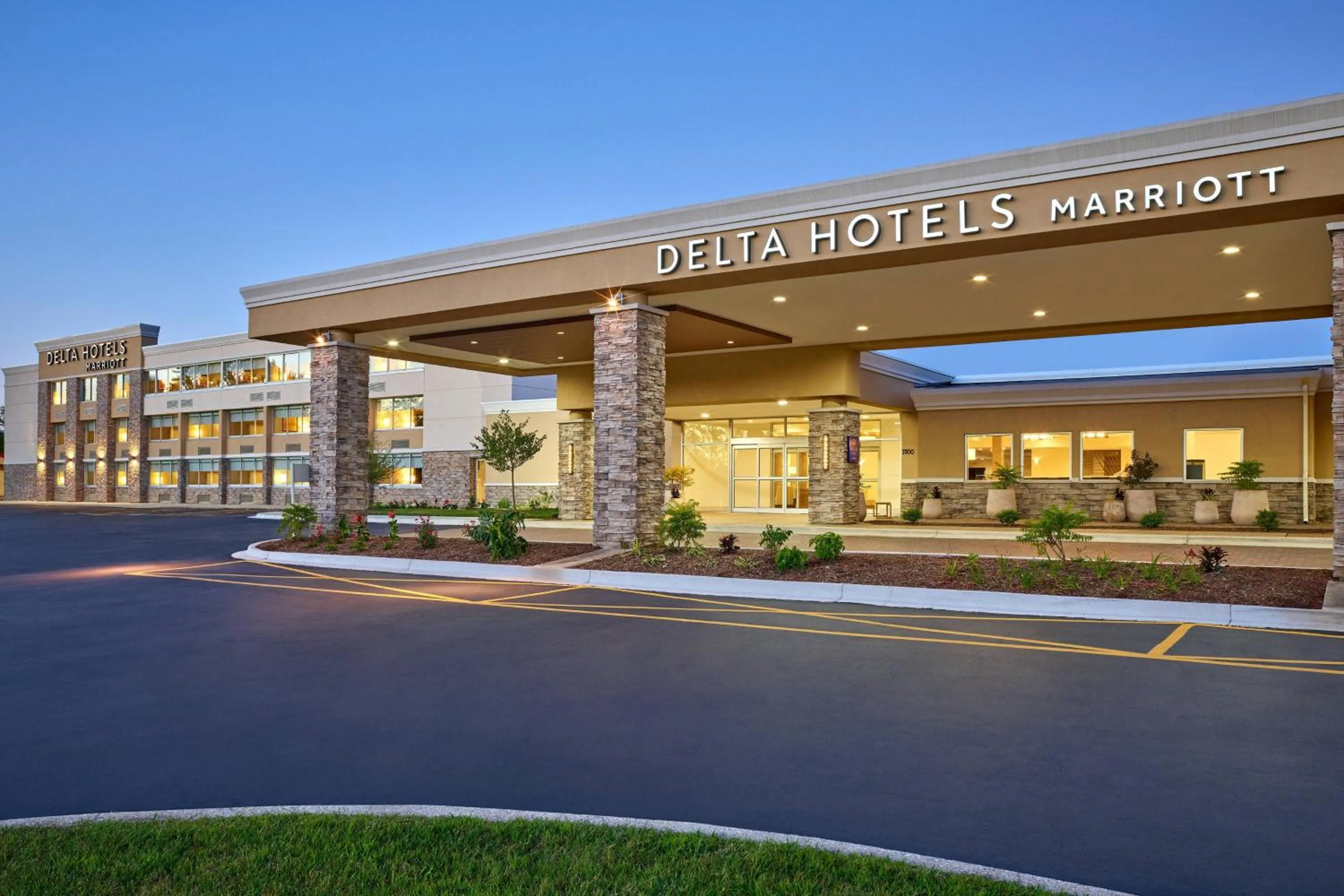 View (from property/room) in Delta Hotels by Marriott Chicago Willowbrook