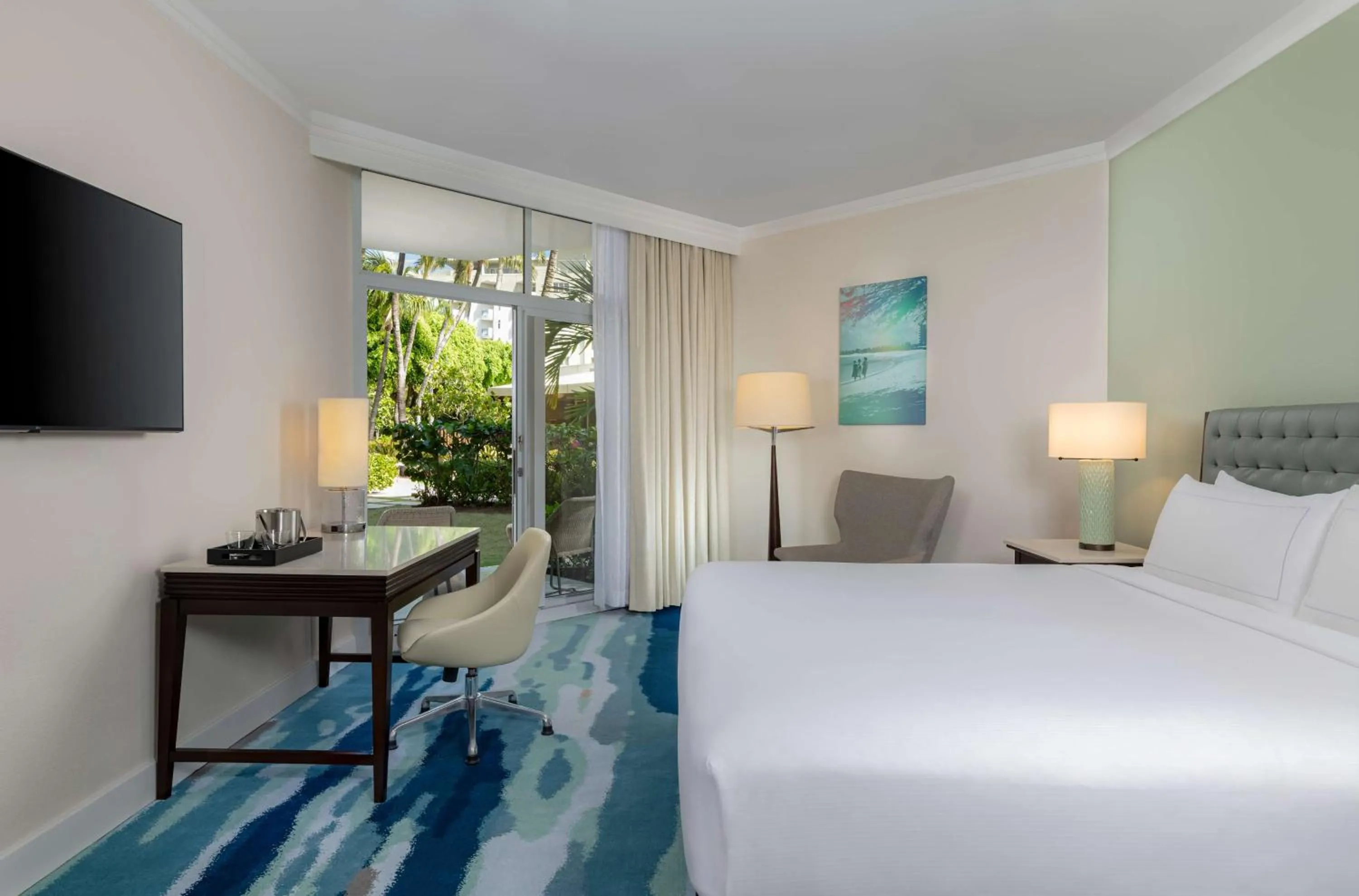 Bedroom, Bed in Hilton Aruba Caribbean Resort & Casino