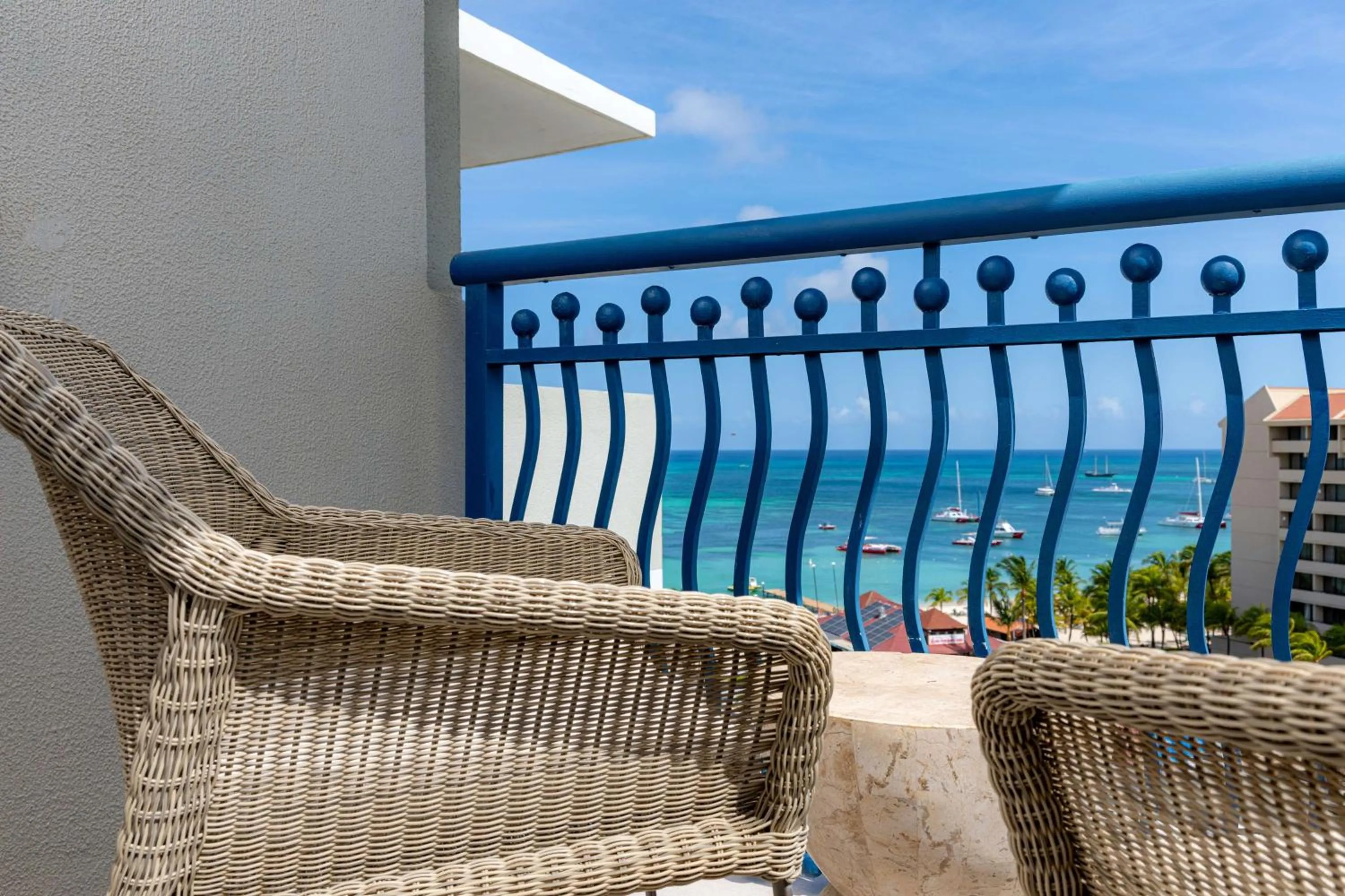 Bed in Hilton Aruba Caribbean Resort & Casino