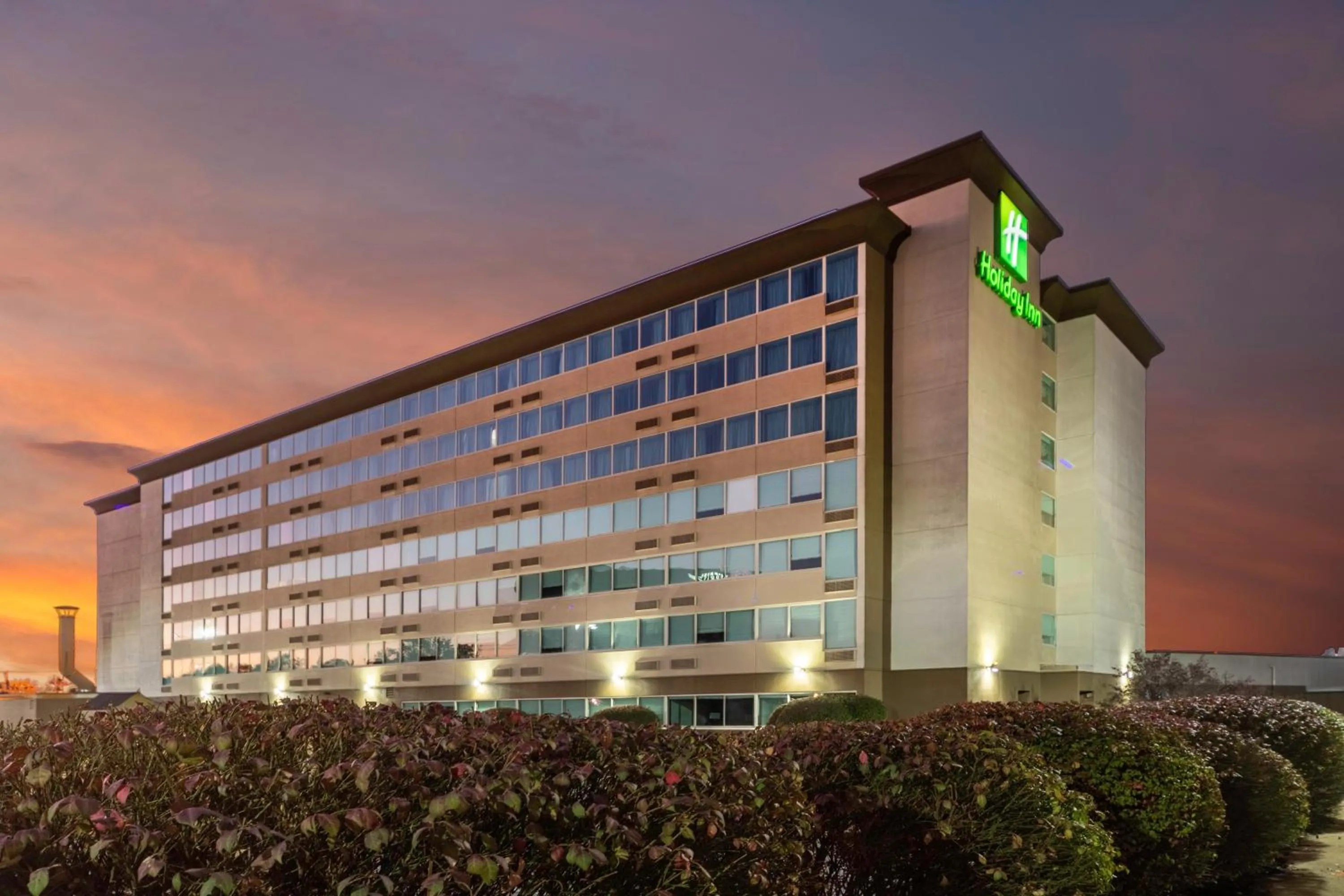 Property building in Holiday Inn Louisville East - Hurstbourne by IHG