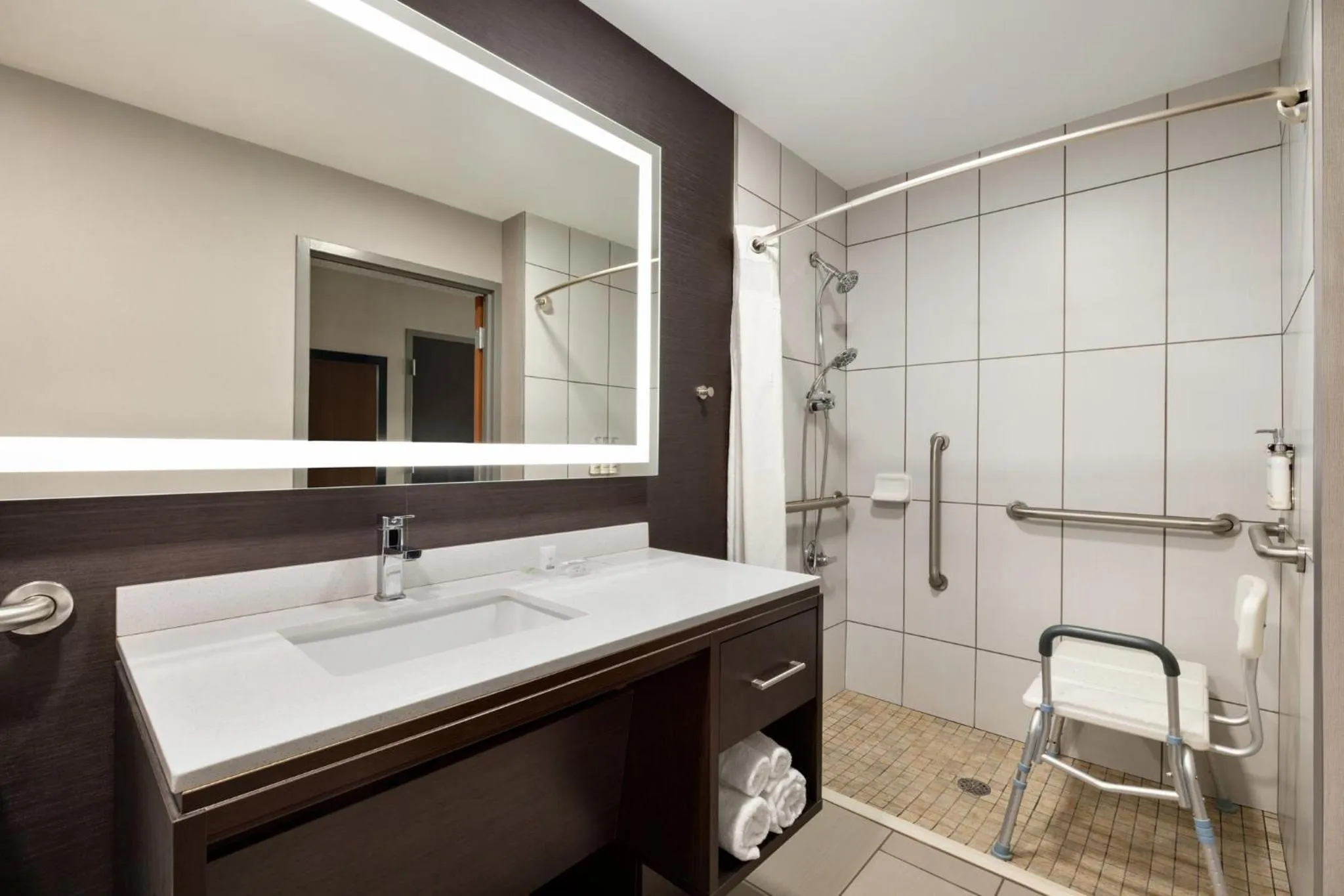 Bathroom in Holiday Inn Louisville East - Hurstbourne by IHG