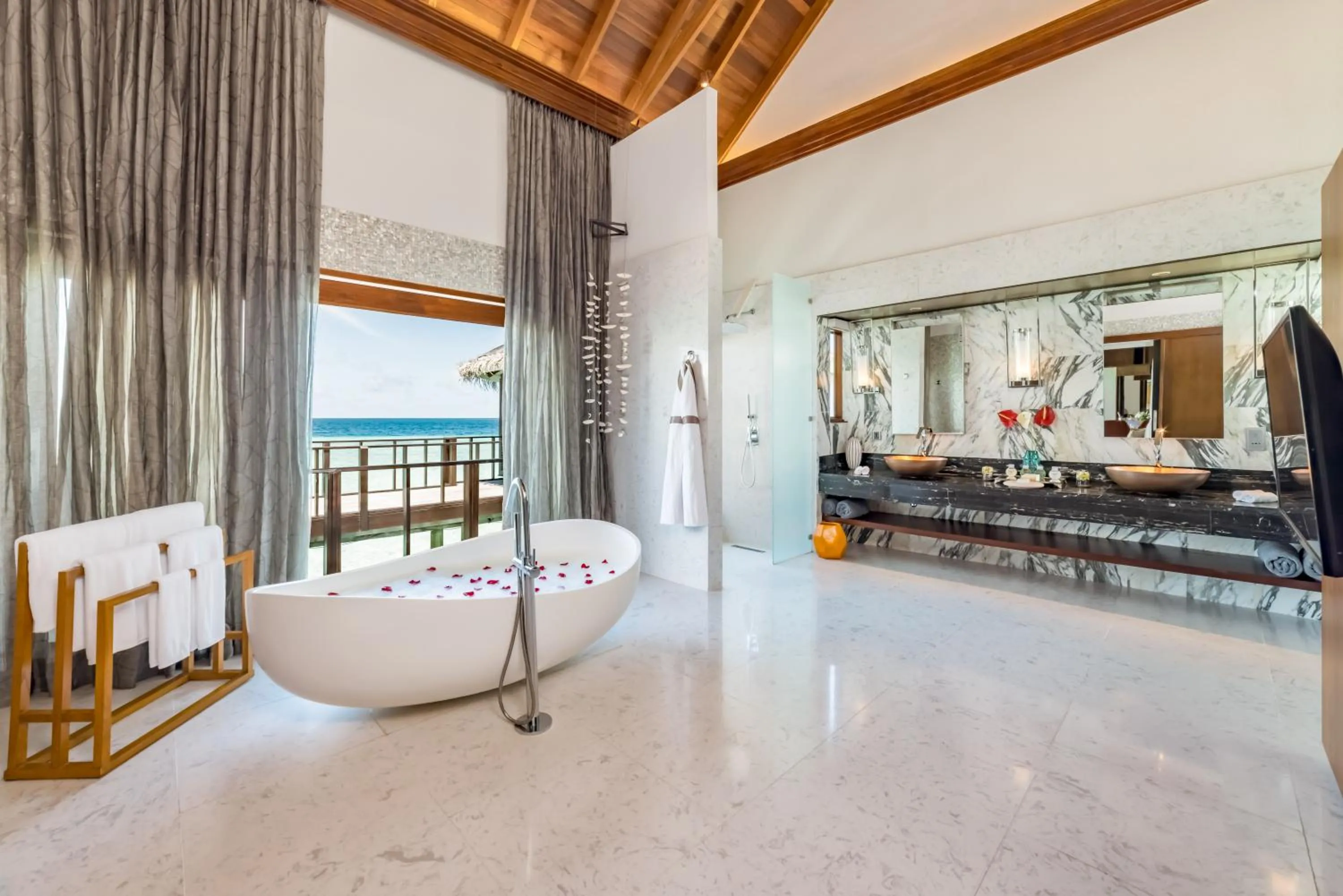 Sea view in OZEN LIFE MAADHOO - Luxury All Inclusive with Free Transfers