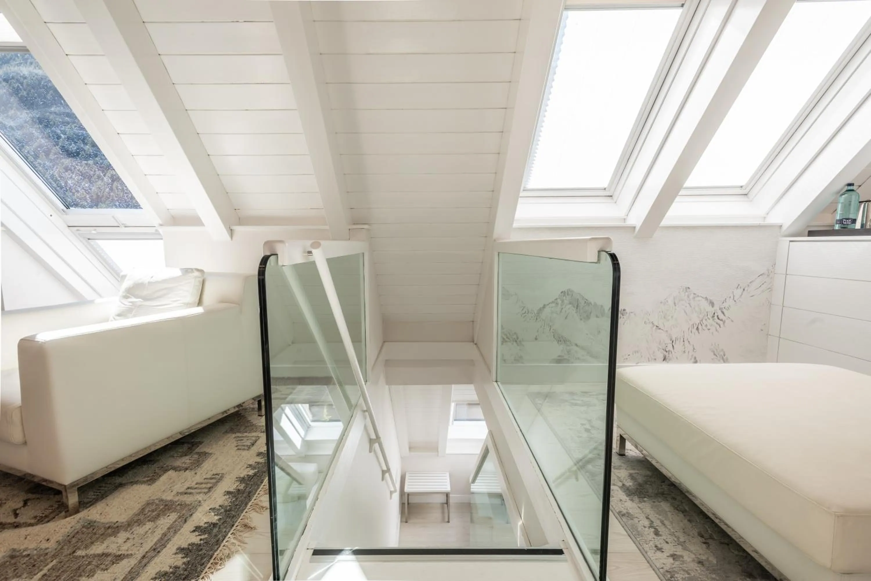 Photo of the whole room in Hotel Val de Neu G.L.