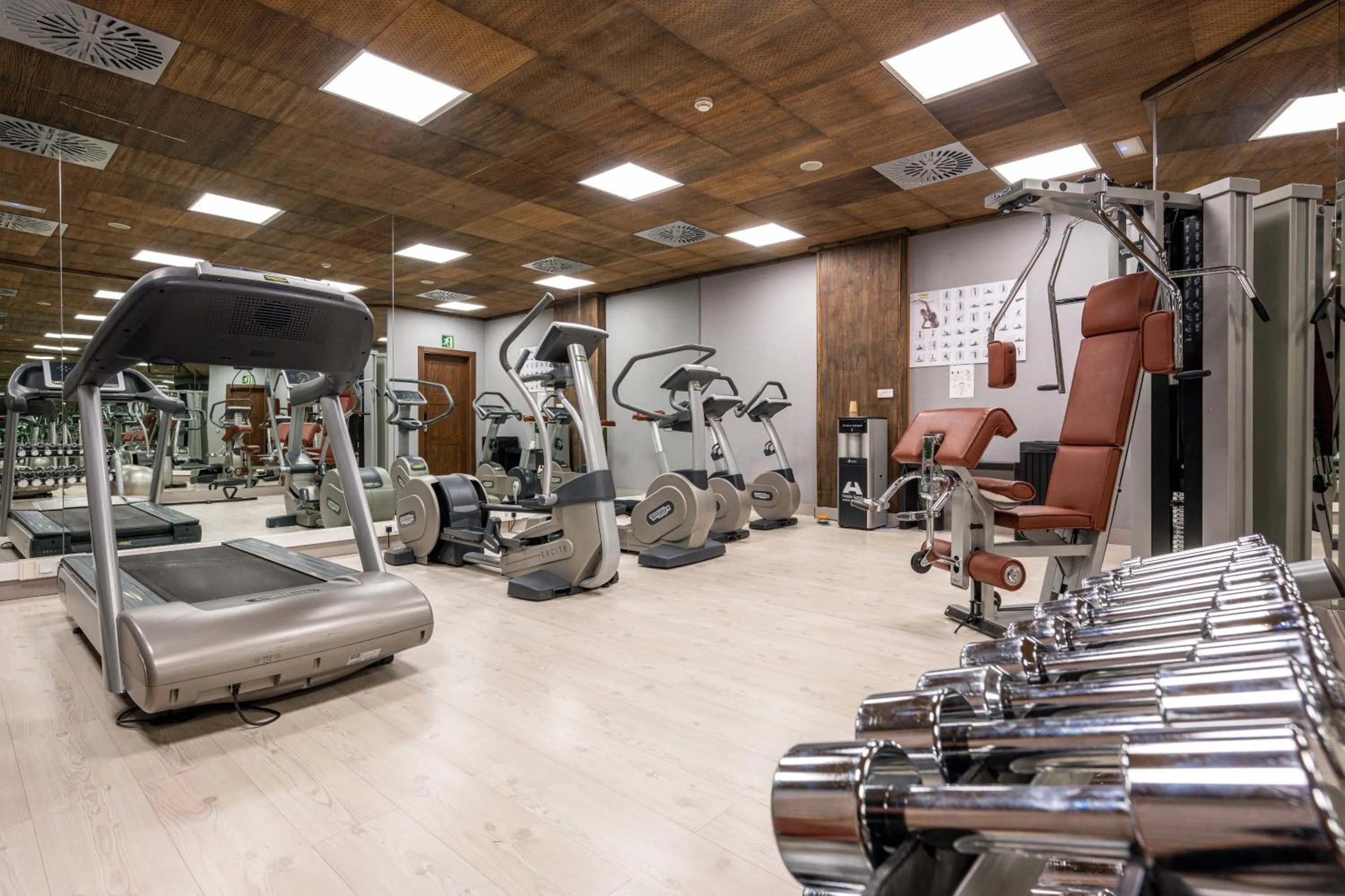 Fitness centre/facilities in Hotel Val de Neu G.L.