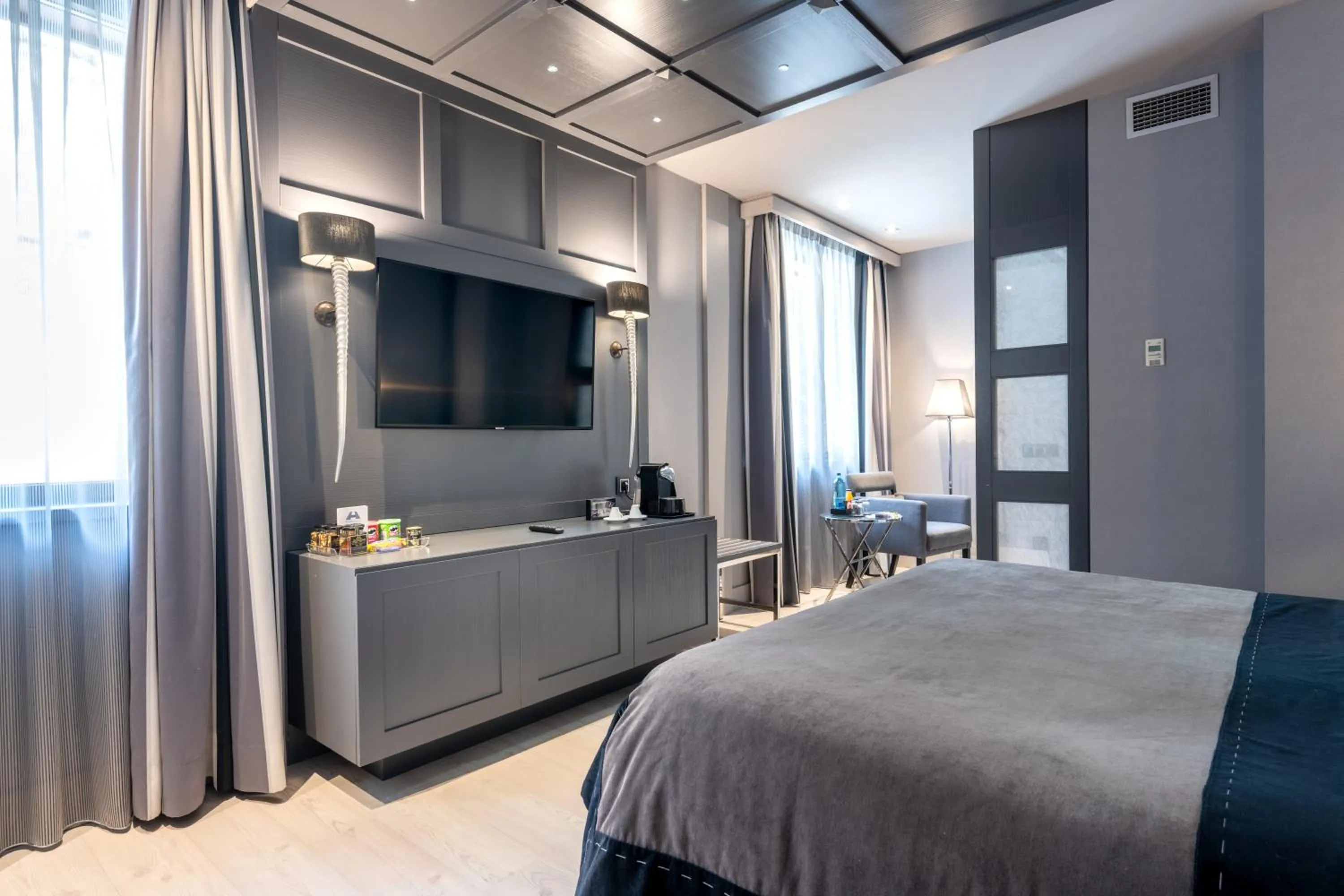 Bed in Hotel Val de Neu G.L.