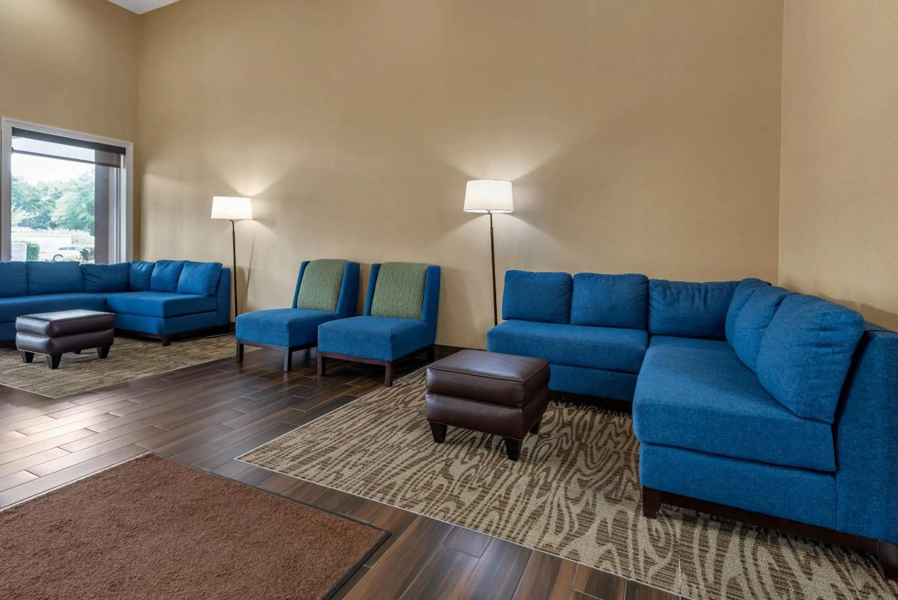 Lobby or reception in Comfort Inn & Suites Glen Mills - West Chester