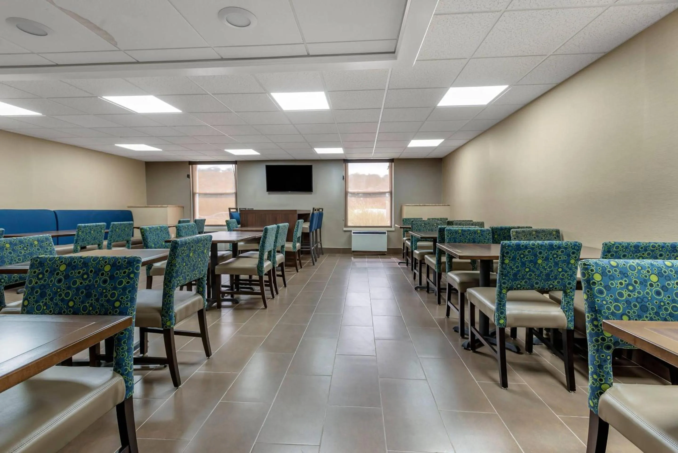 Breakfast in Comfort Inn & Suites Glen Mills - West Chester