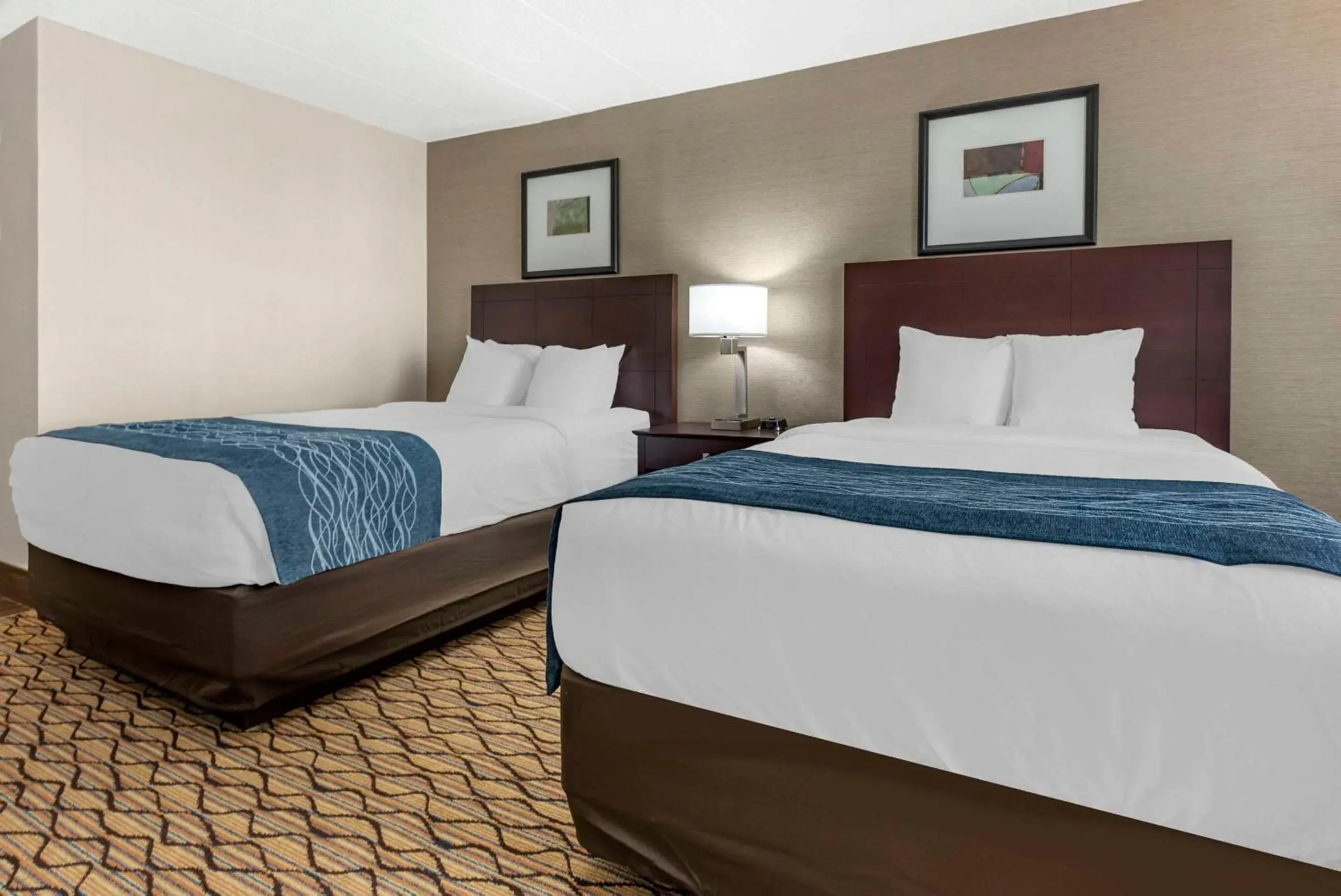Bedroom, Bed in Comfort Inn & Suites Glen Mills - West Chester Bedroom, Bed in Comfort Inn & Suites Glen Mills - West Chester
