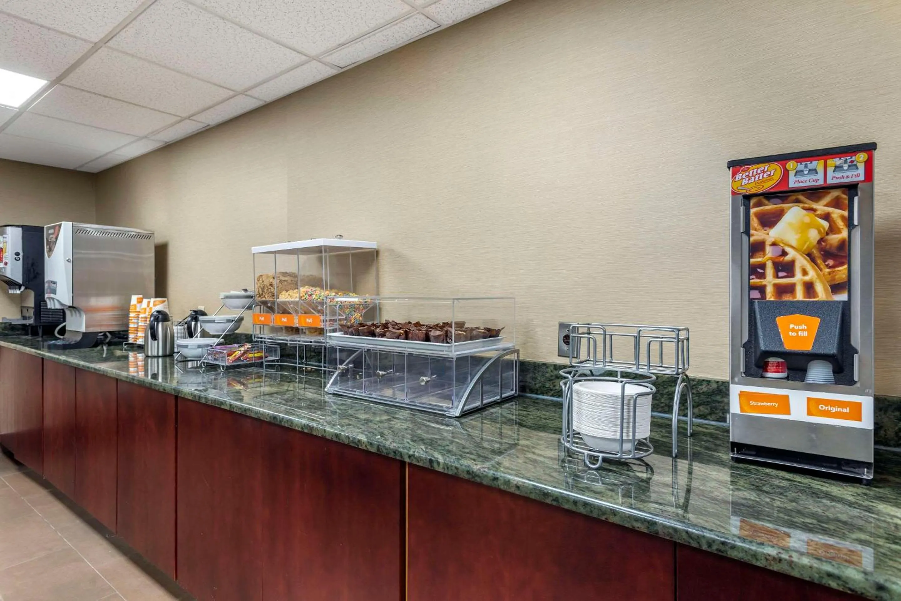 Breakfast in Comfort Inn & Suites Glen Mills - West Chester