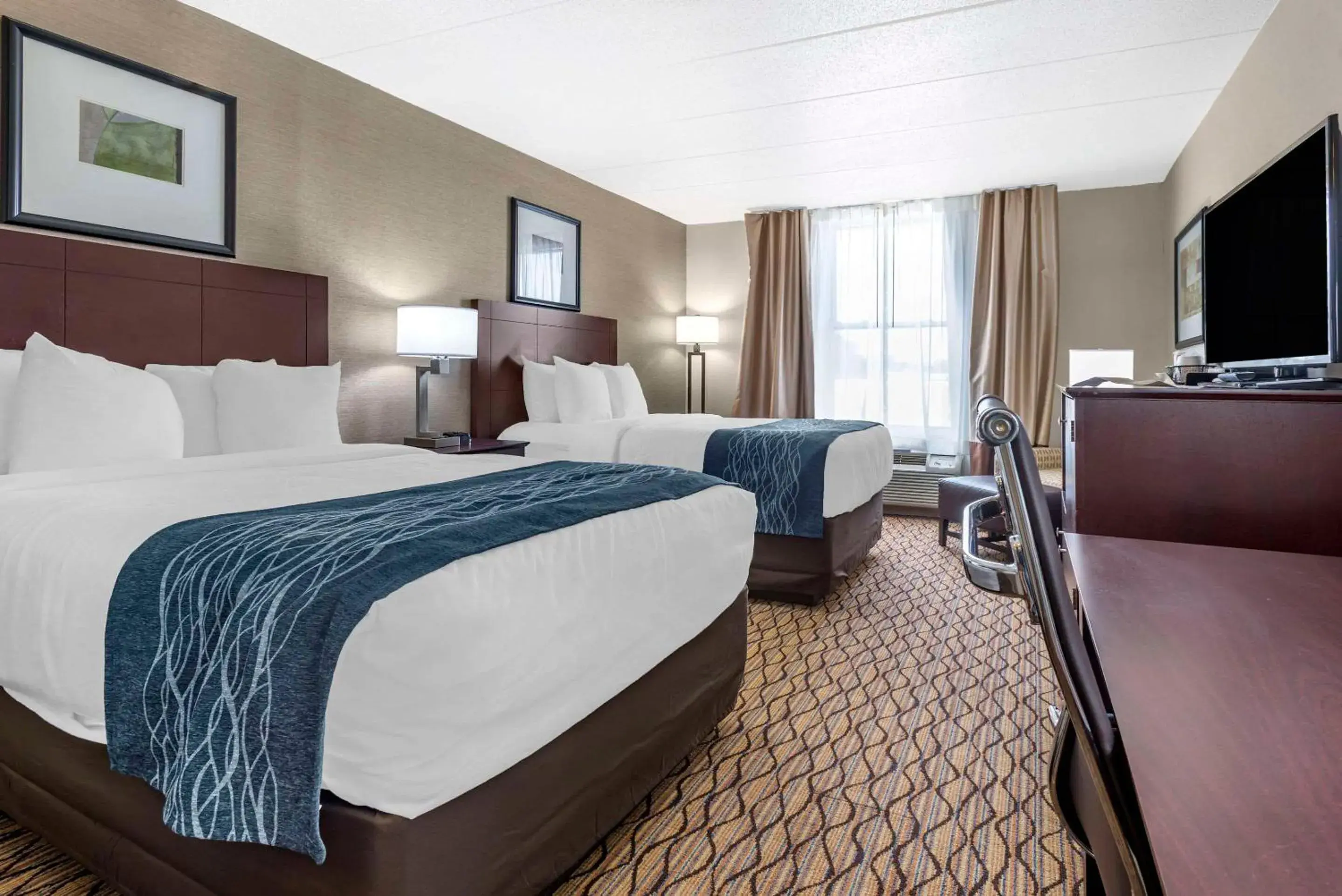 Bedroom, Bed in Comfort Inn & Suites Glen Mills - West Chester Bedroom, Bed in Comfort Inn & Suites Glen Mills - West Chester