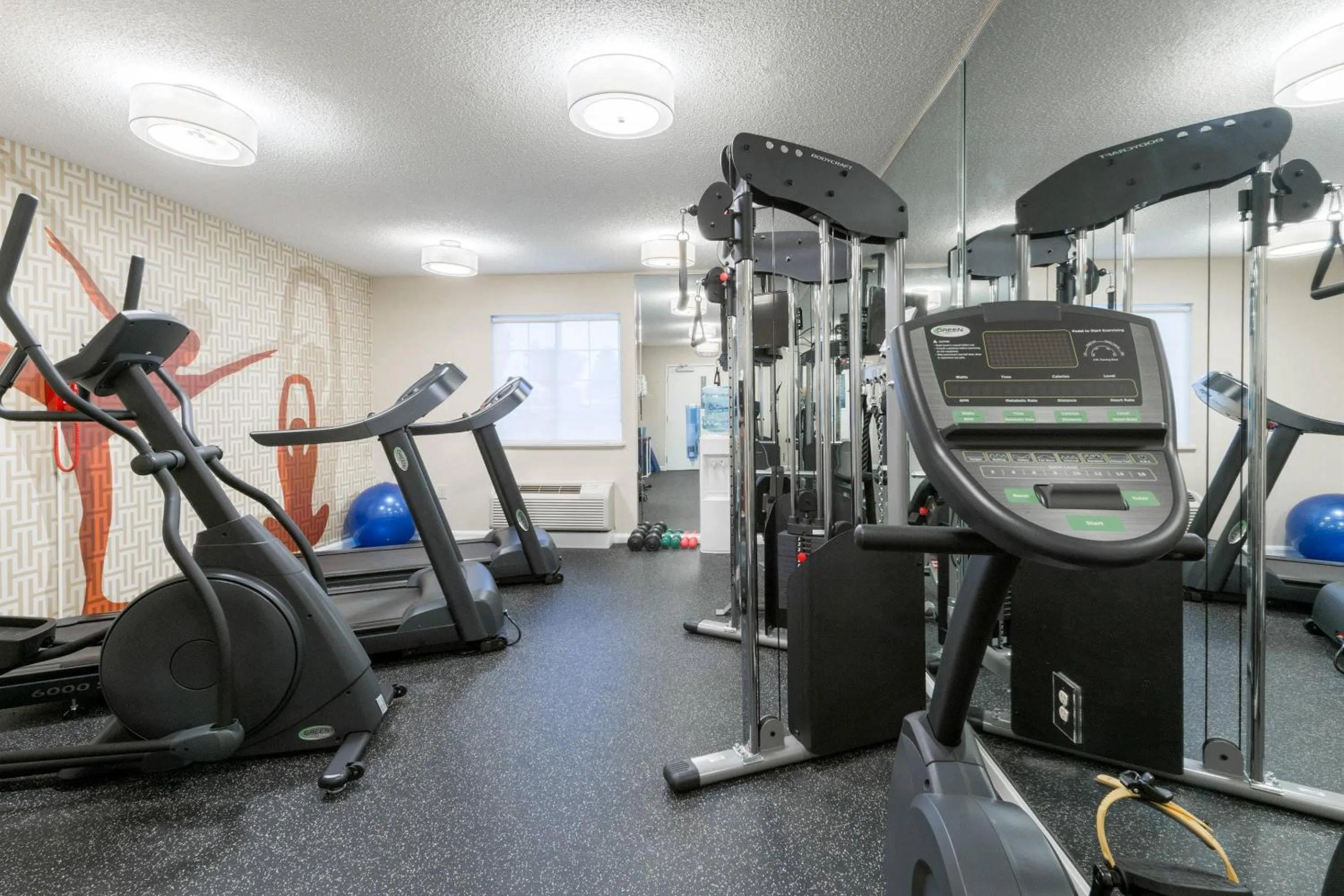 Fitness centre/facilities in MainStay Suites Louisville Jeffersontown