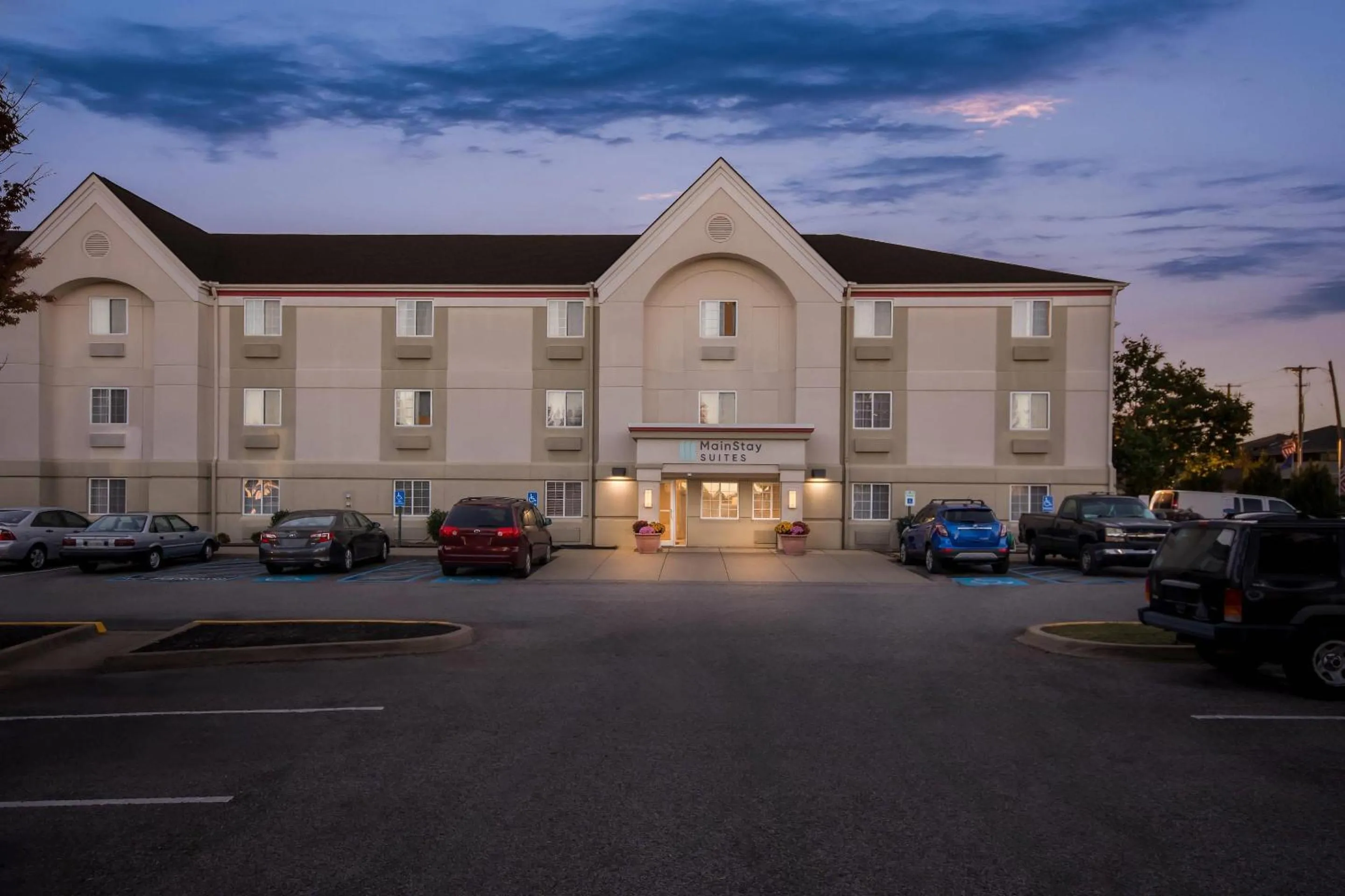 Property building in MainStay Suites Louisville Jeffersontown