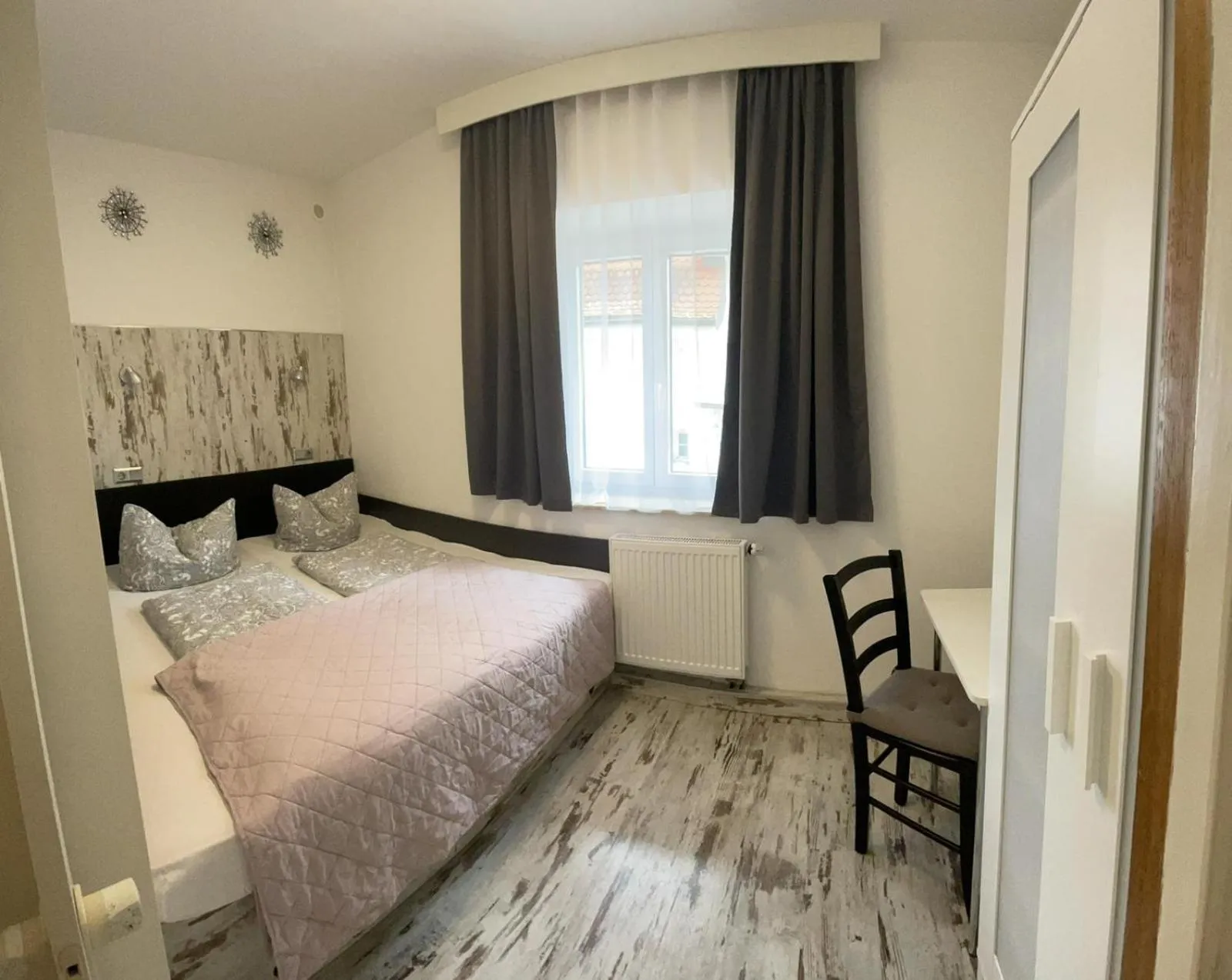 Photo of the whole room, Bed in LA Boutique House