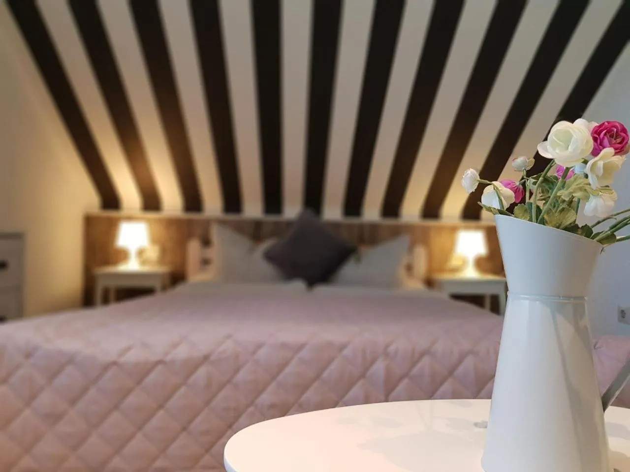 Bed in LA Boutique House