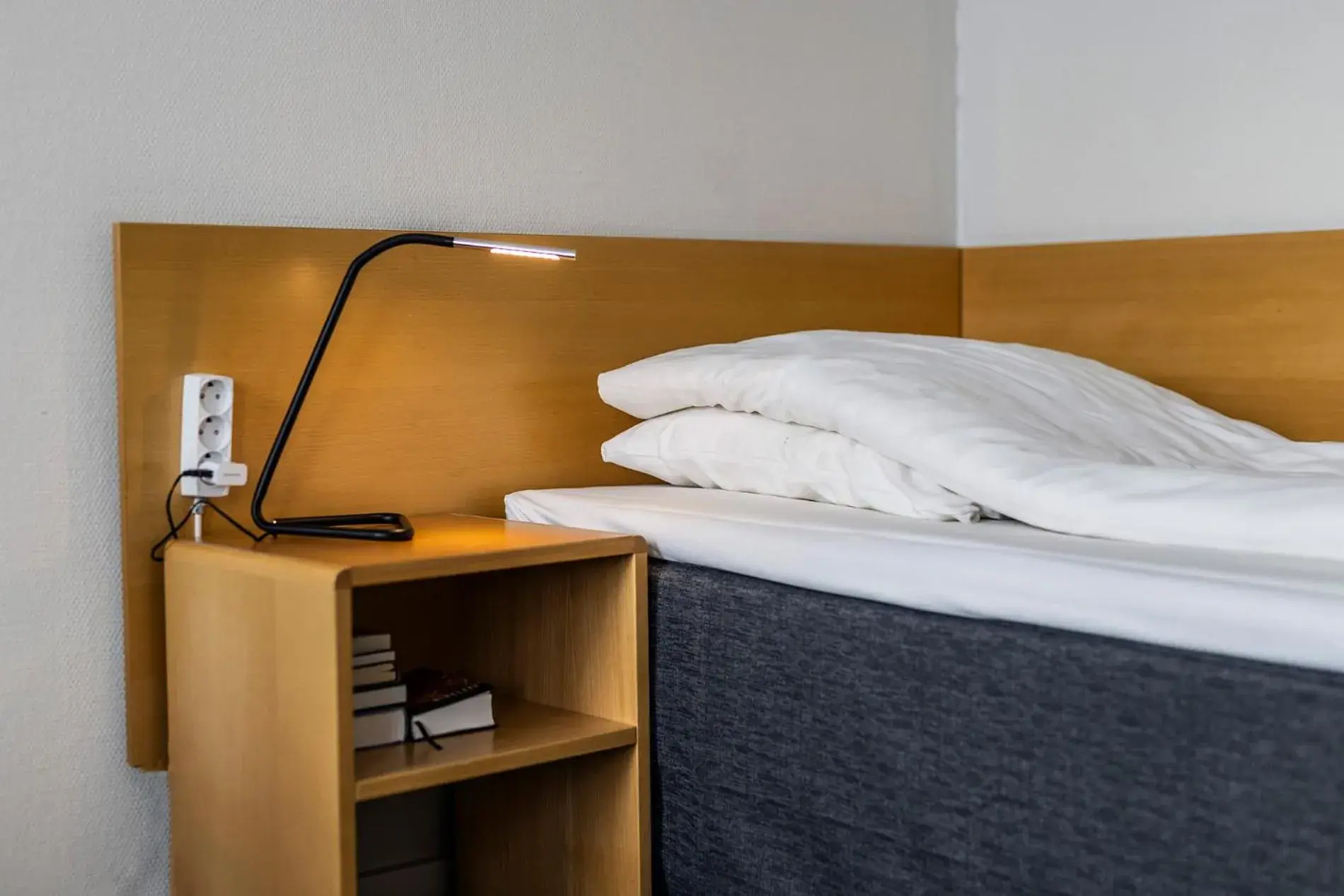 Single Room with Private Bathroom in HOTEL SØMA Nuuk Single Room with Private Bathroom in HOTEL SØMA Nuuk