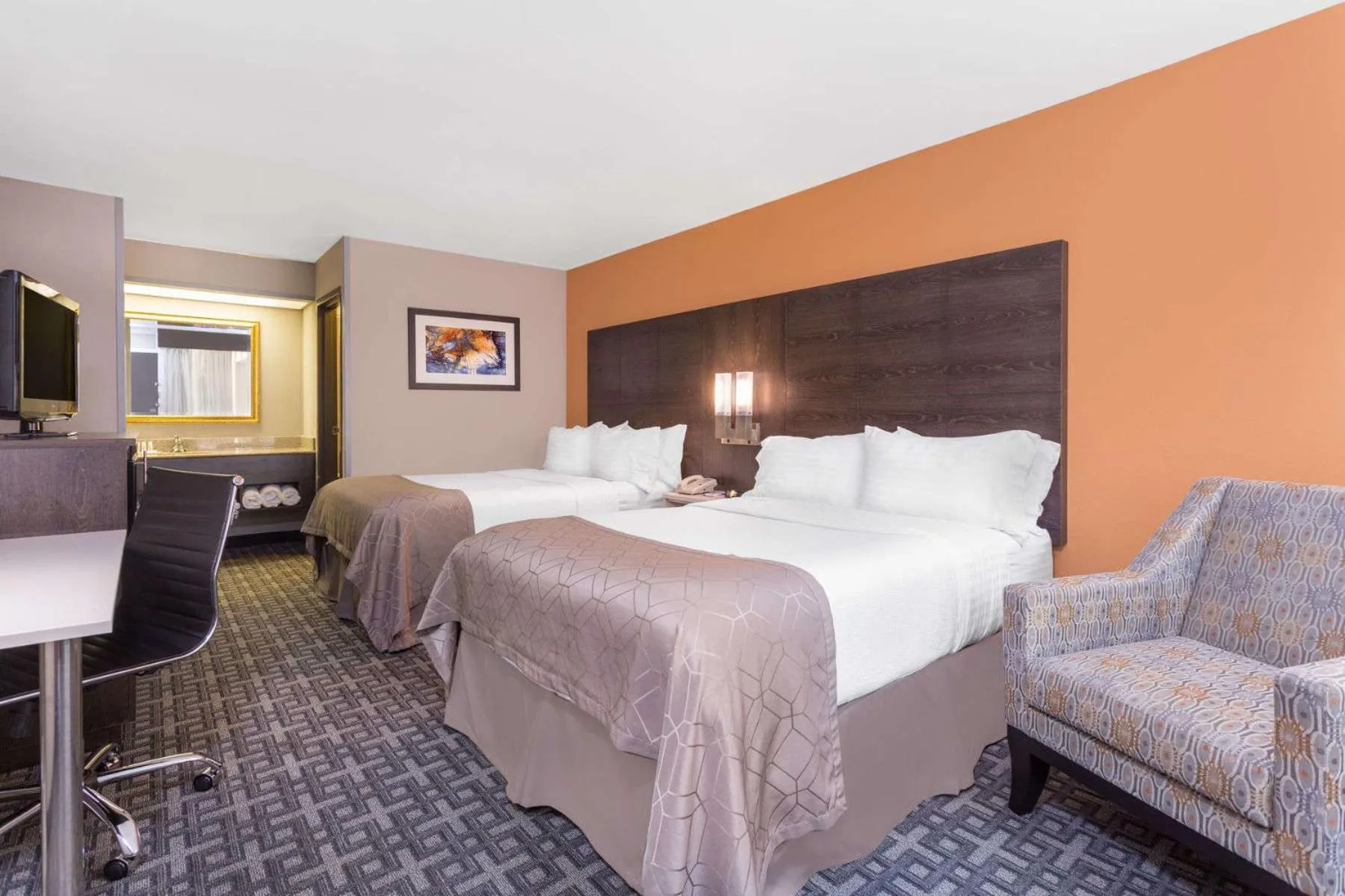 Bedroom in Ramada by Wyndham Augusta Fort Gordon