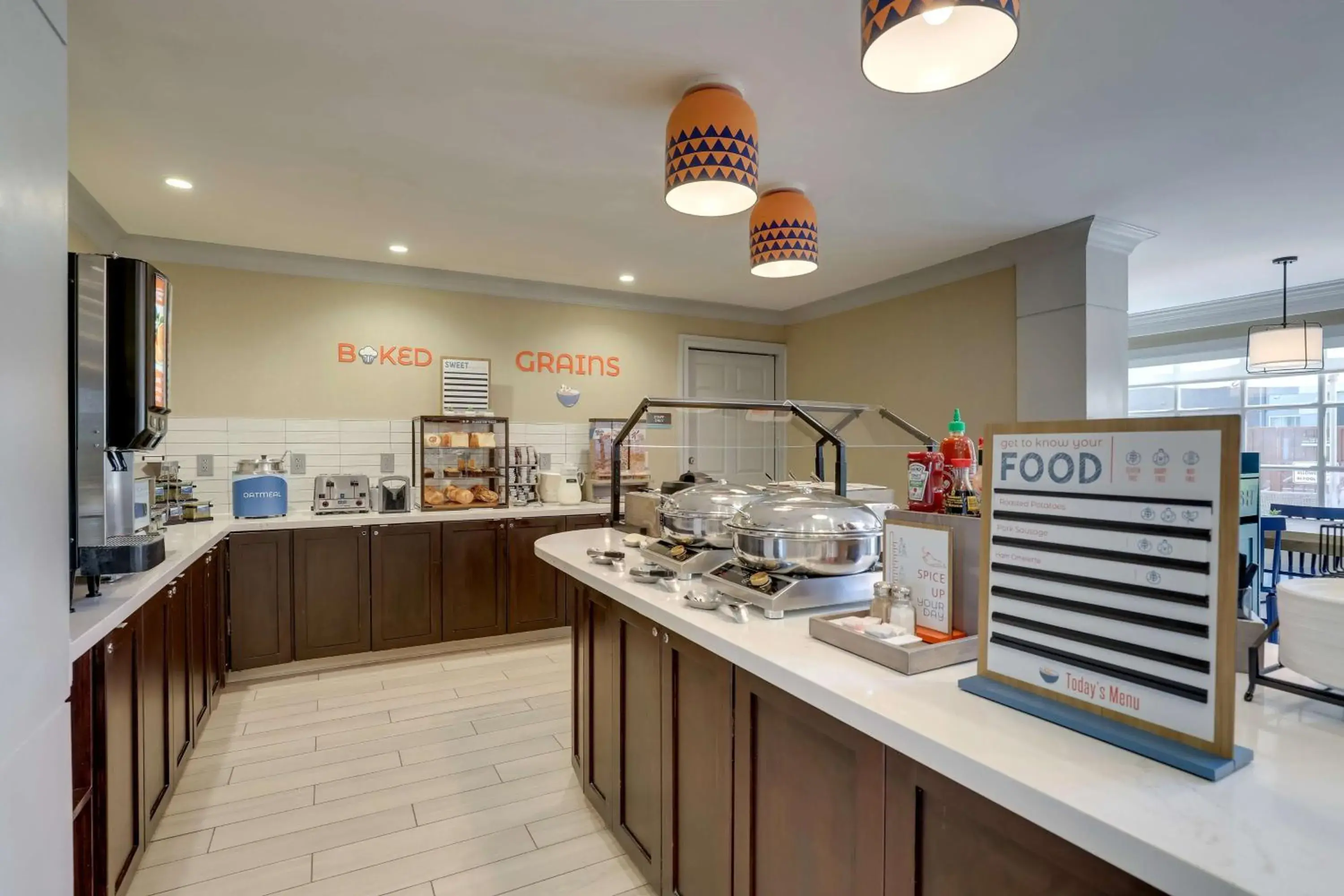 Breakfast in Sonesta ES Suites Sunnyvale Breakfast in Sonesta ES Suites Sunnyvale