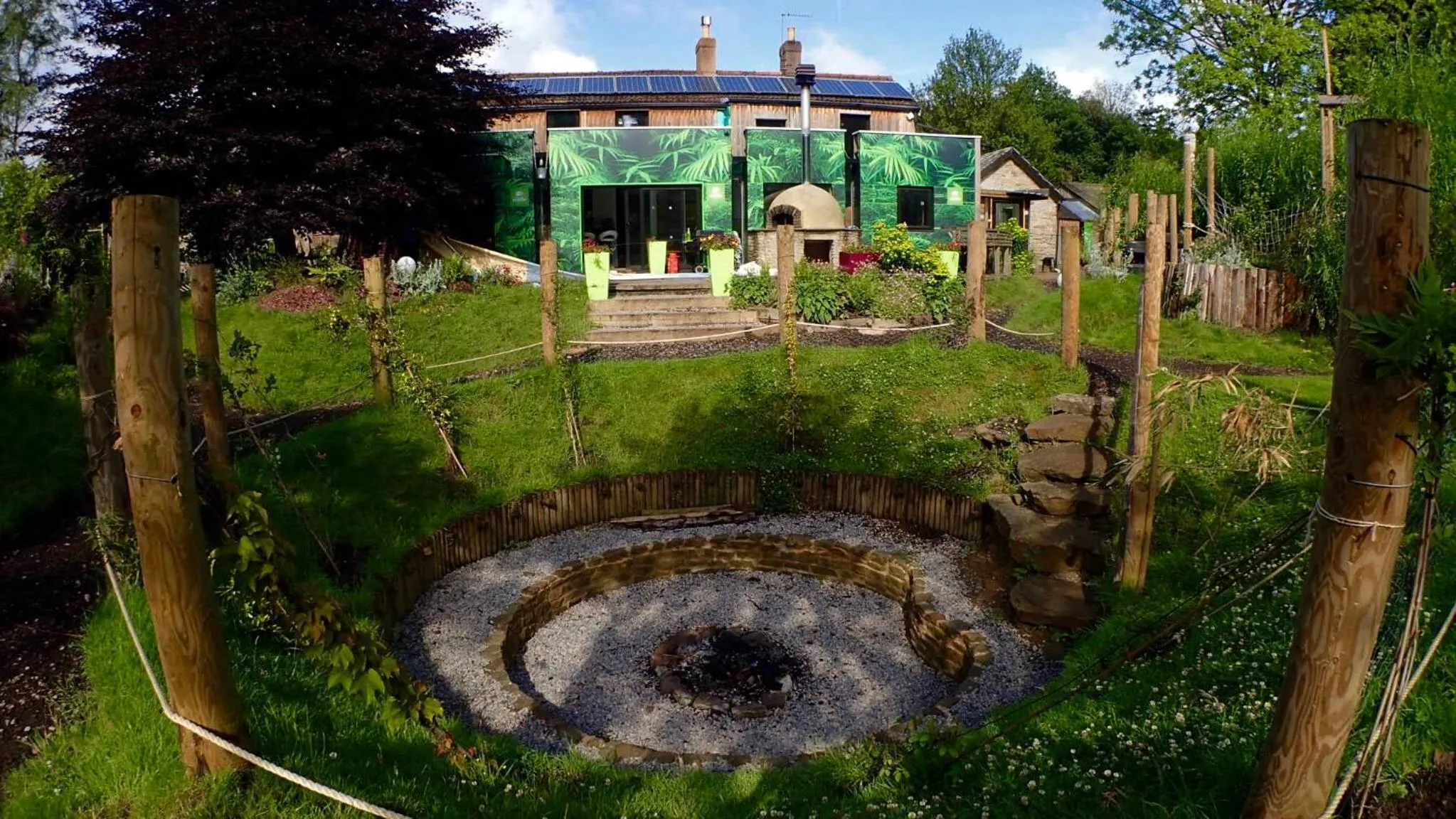 The Lodge Rooms