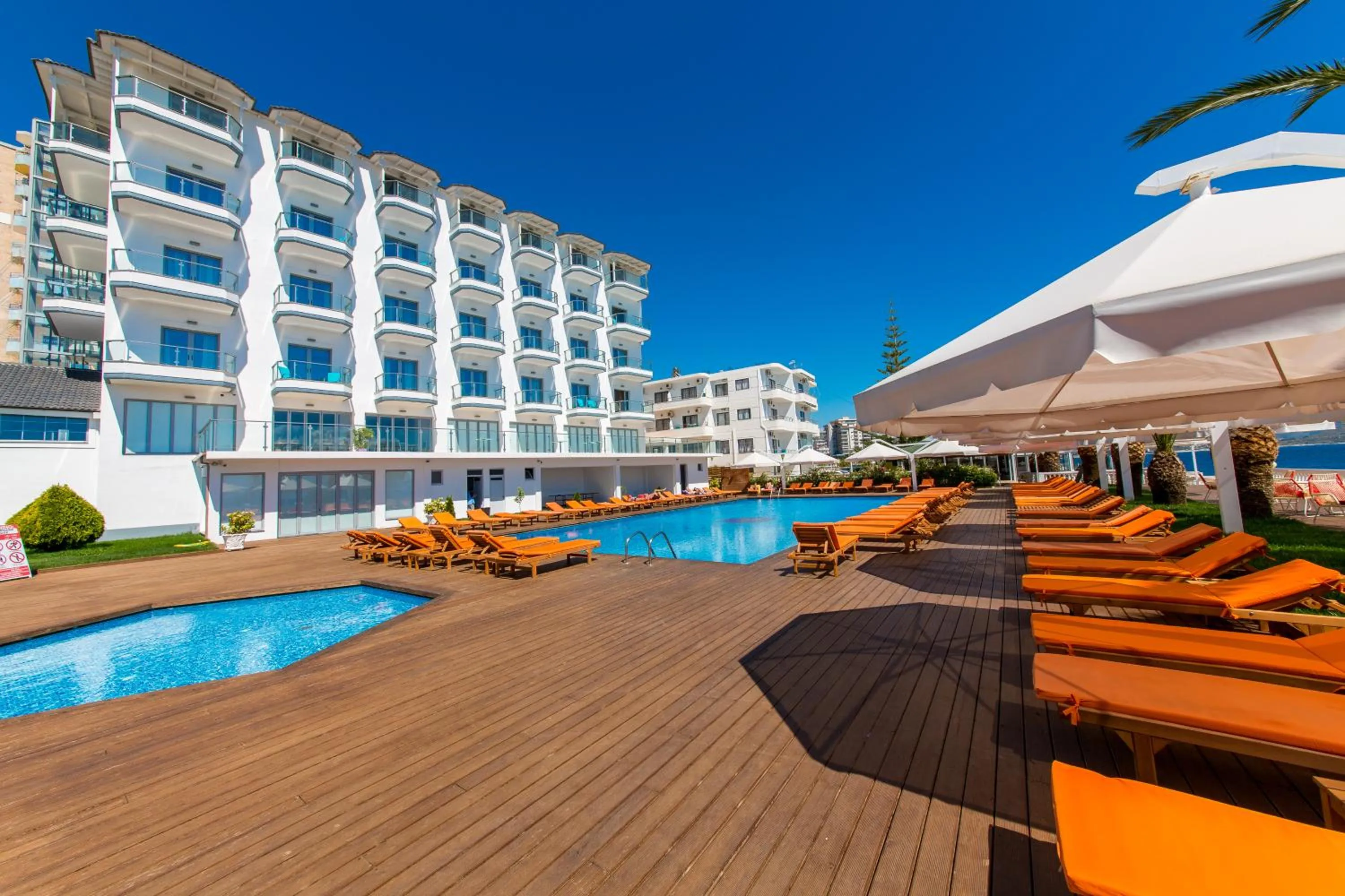 Property building in Hotel Saranda Palace