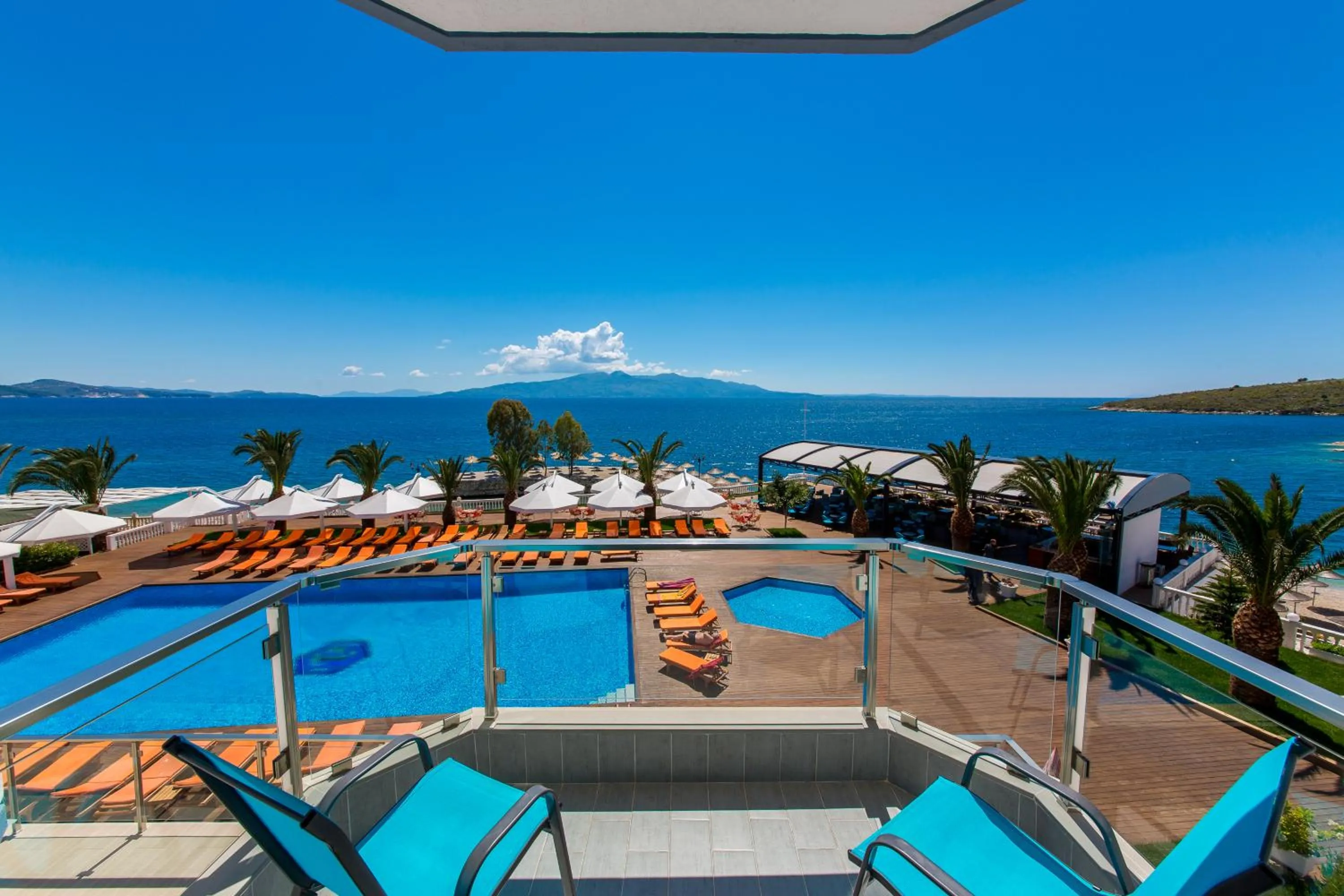 Balcony/Terrace in Hotel Saranda Palace