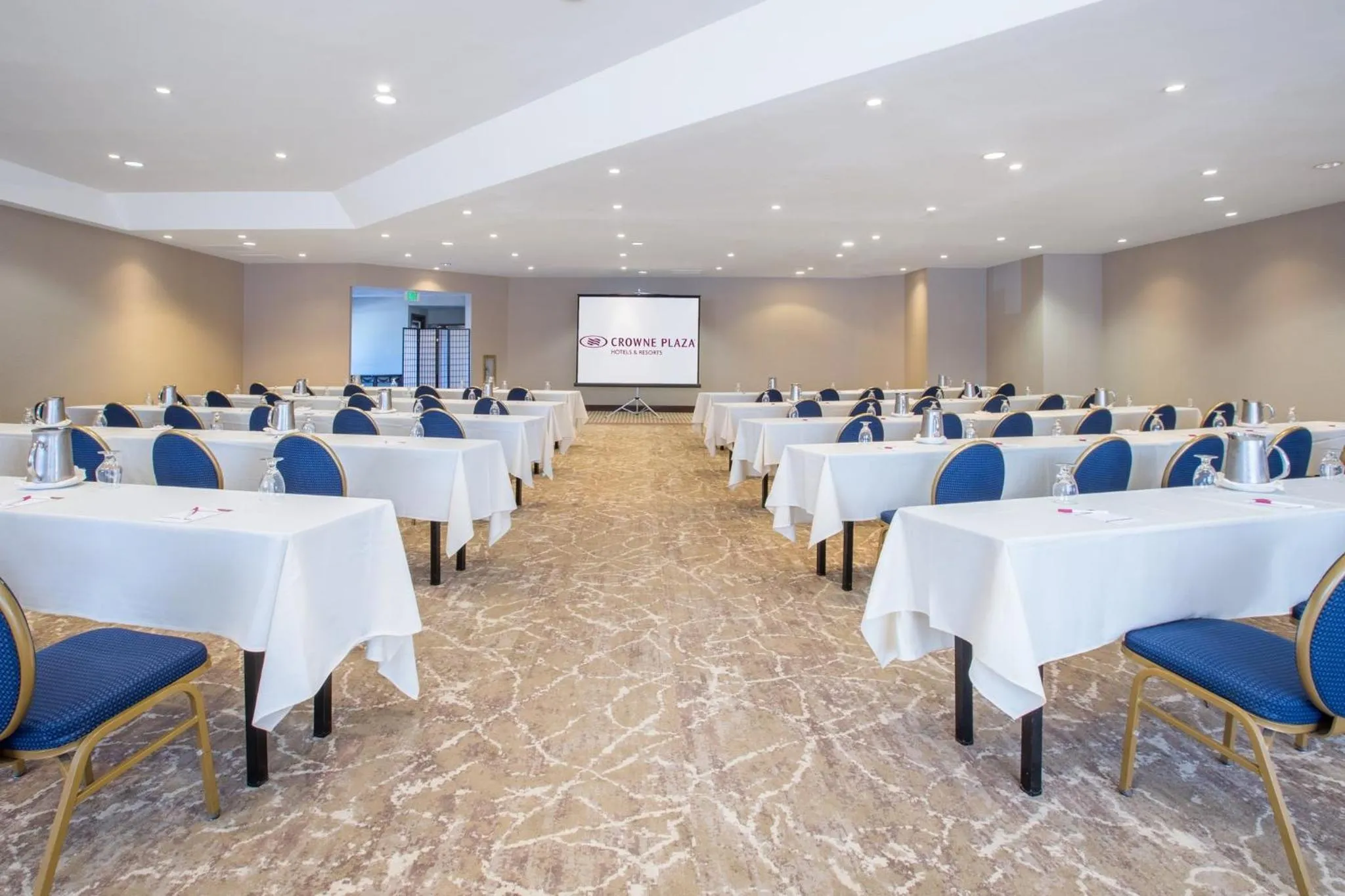 Meeting/conference room in Crowne Plaza Hotel Los Angeles Harbor by IHG