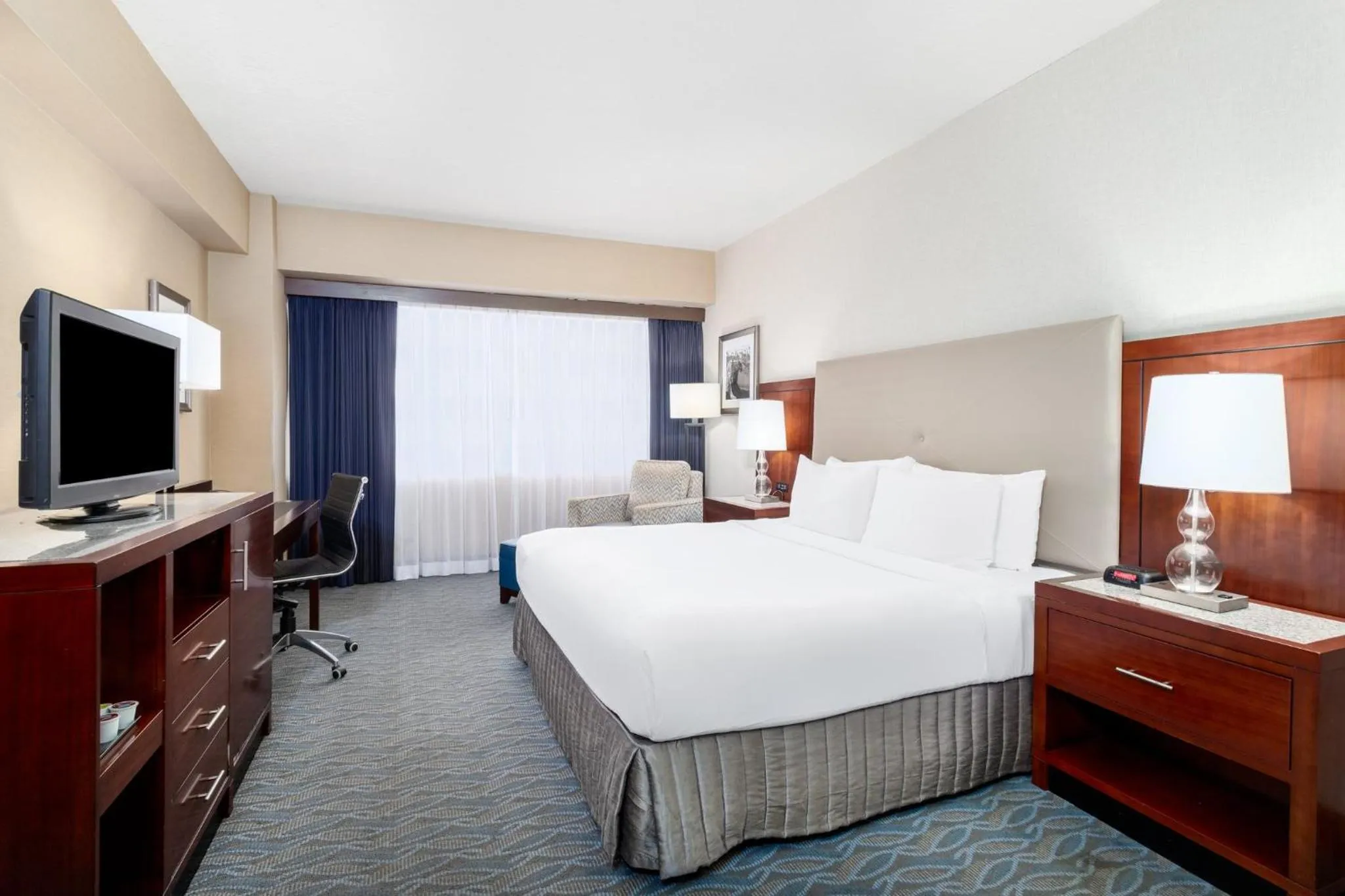 Photo of the whole room, Bed in Crowne Plaza Hotel Los Angeles Harbor by IHG