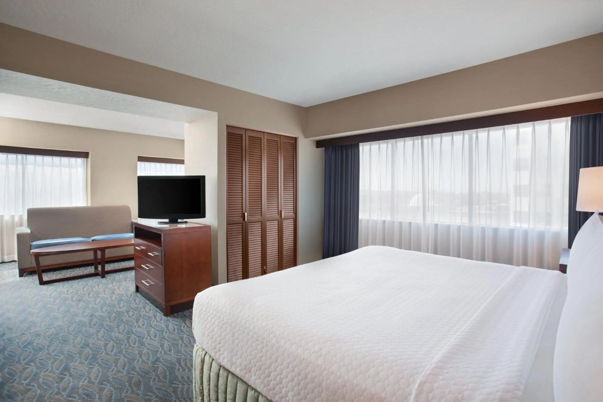 Photo of the whole room, Bed in Crowne Plaza Hotel Los Angeles Harbor by IHG