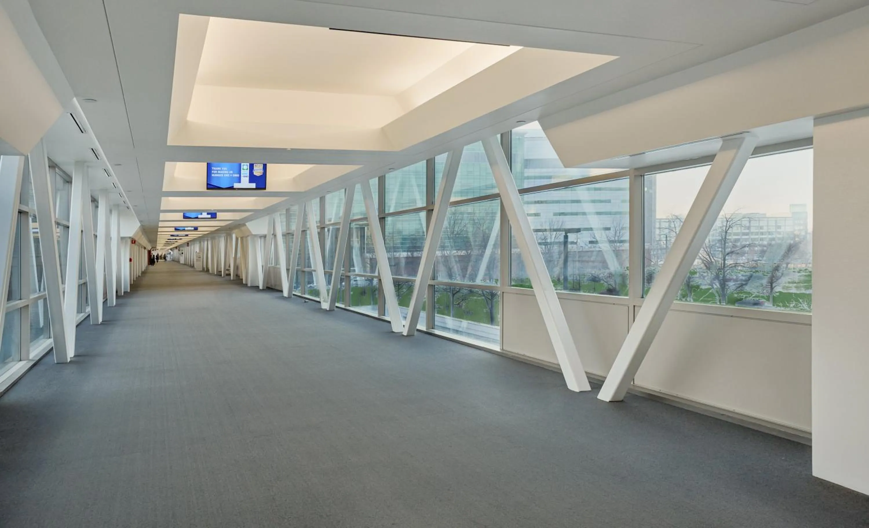 Lobby or reception in InterContinental Cleveland by IHG