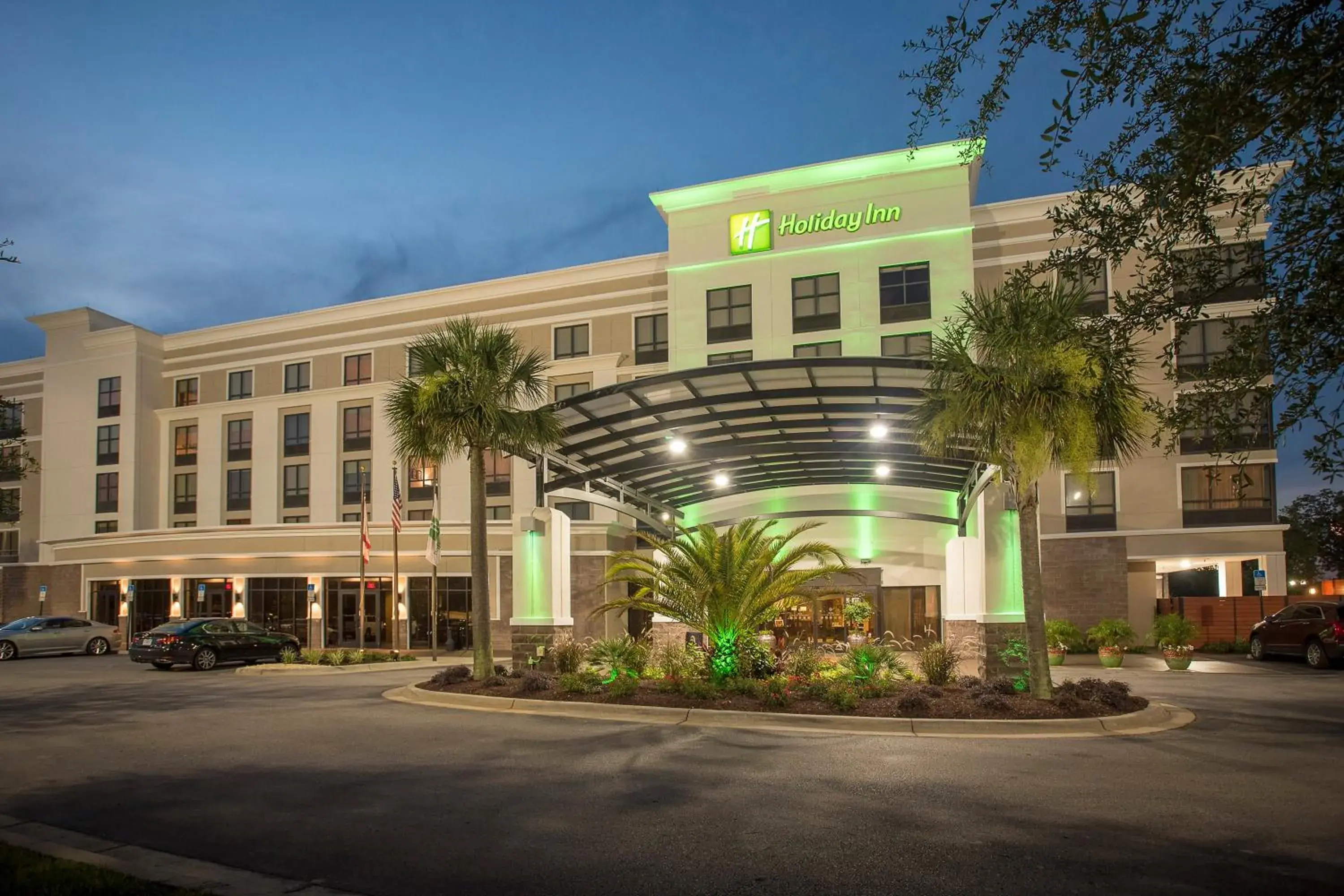 Property building in Holiday Inn Pensacola - University Area by IHG Property building in Holiday Inn Pensacola - University Area by IHG