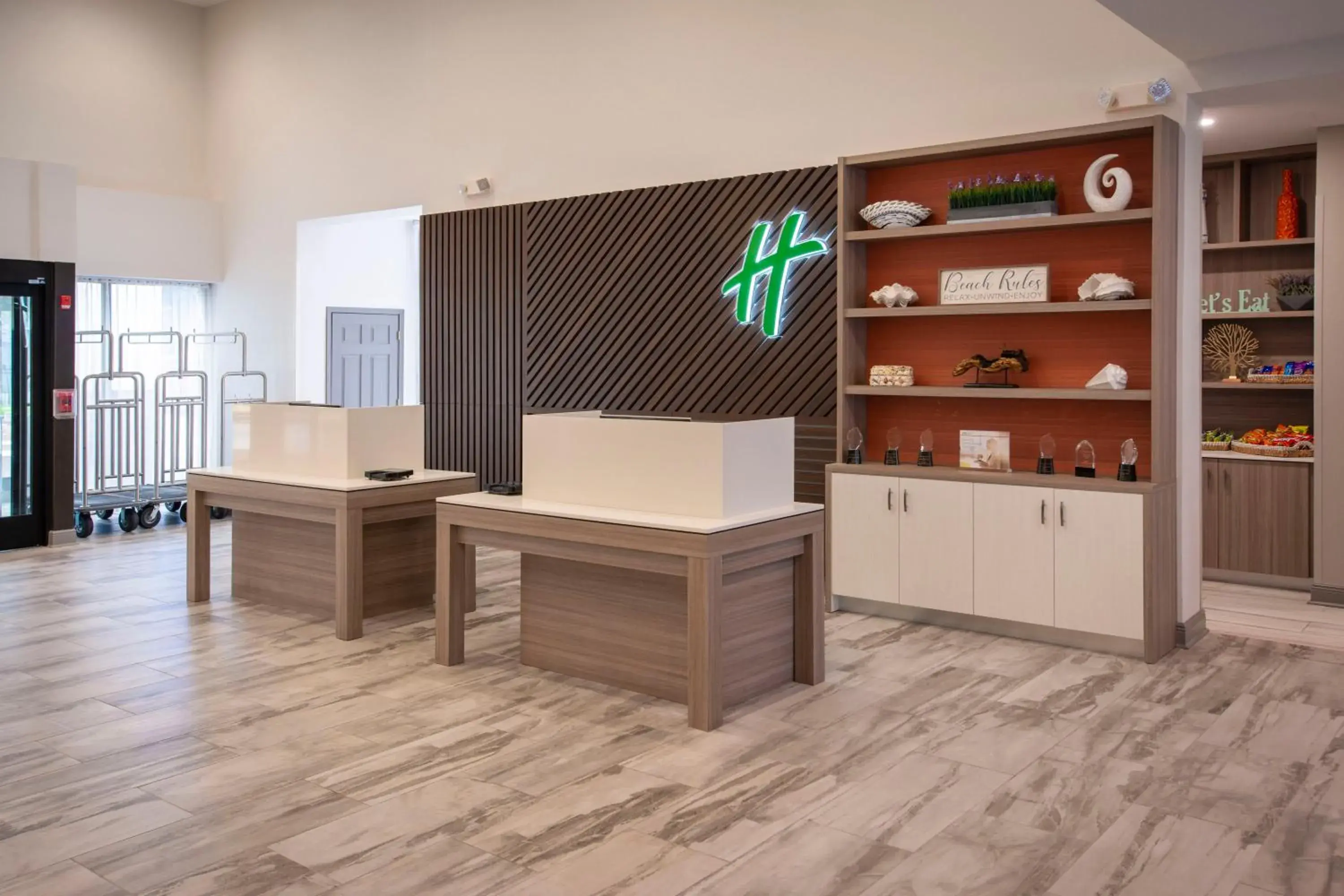 Property building in Holiday Inn Pensacola - University Area by IHG Property building in Holiday Inn Pensacola - University Area by IHG