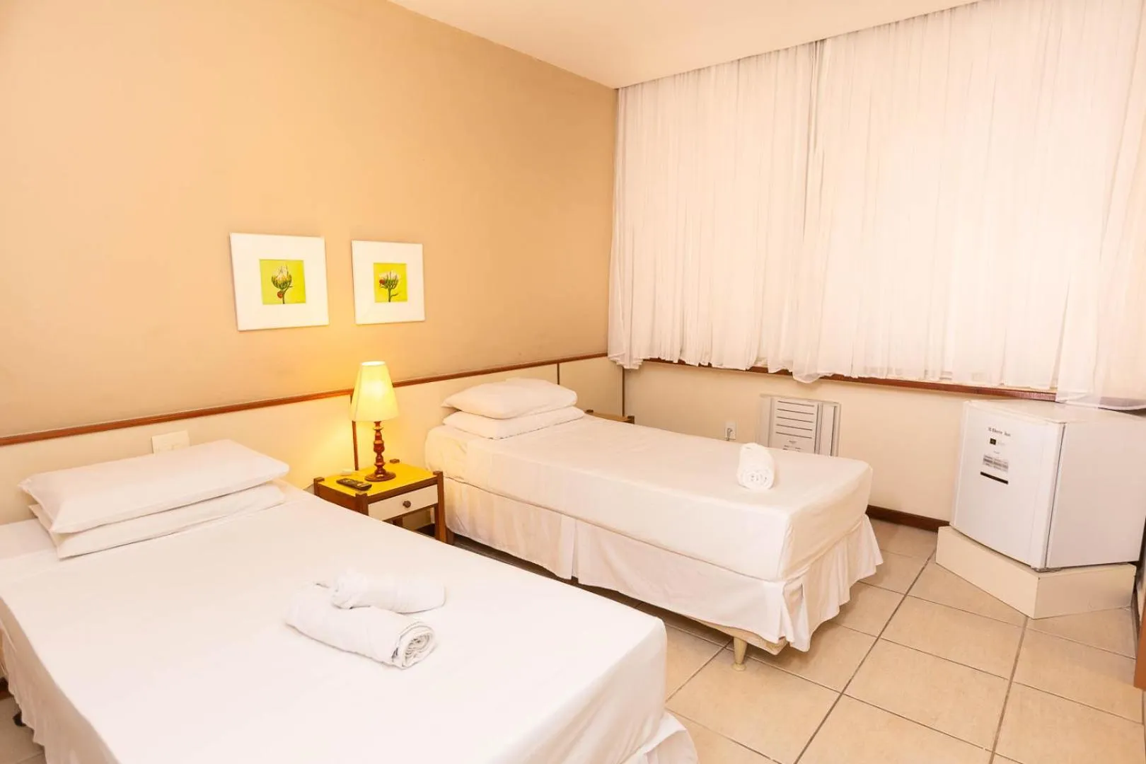 Bedroom, Bed in Rede Andrade Canada