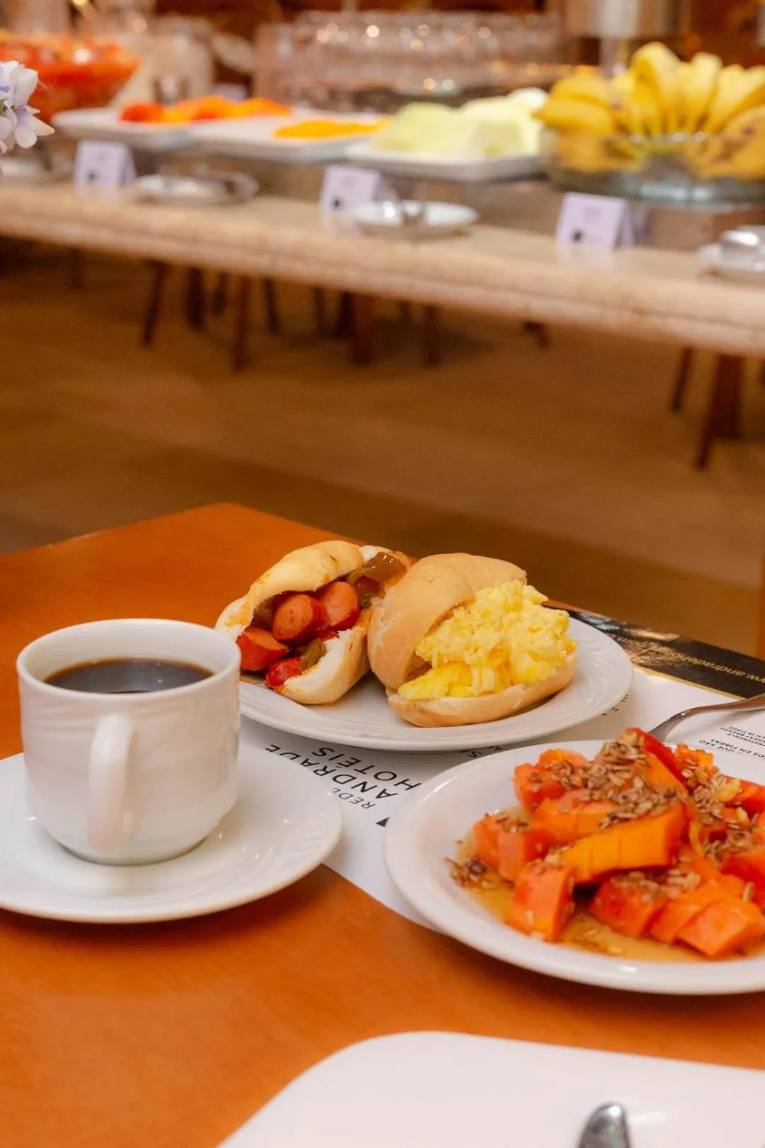Continental breakfast in Rede Andrade Canada