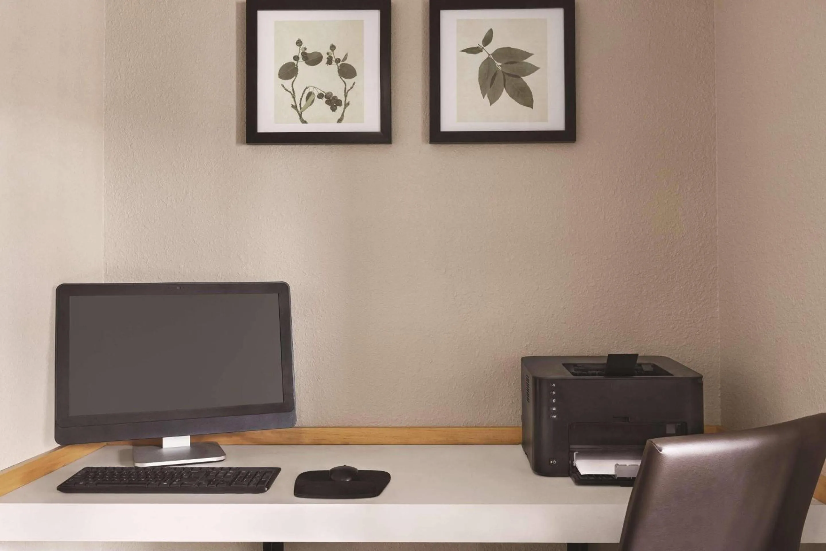 Business facilities in Country Inn & Suites by Radisson, Abingdon, VA