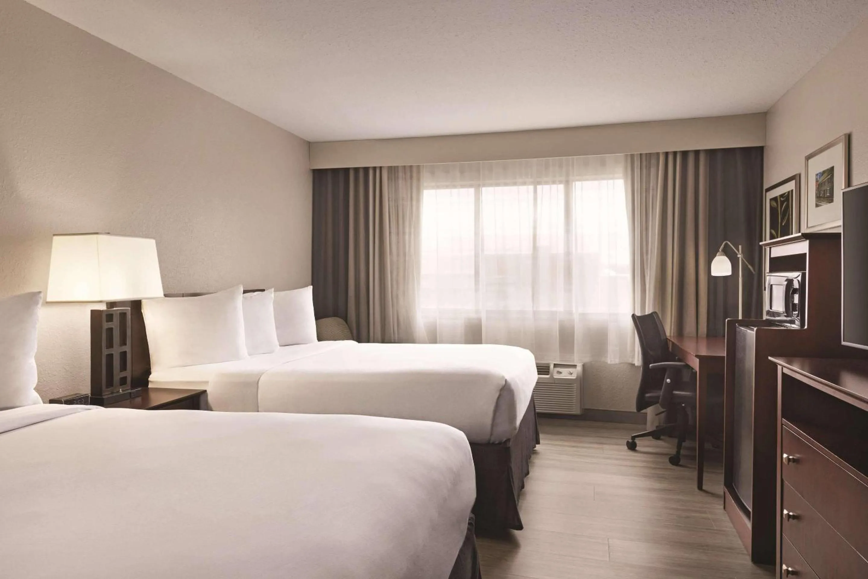 Bedroom, Bed in Country Inn & Suites by Radisson, Abingdon, VA