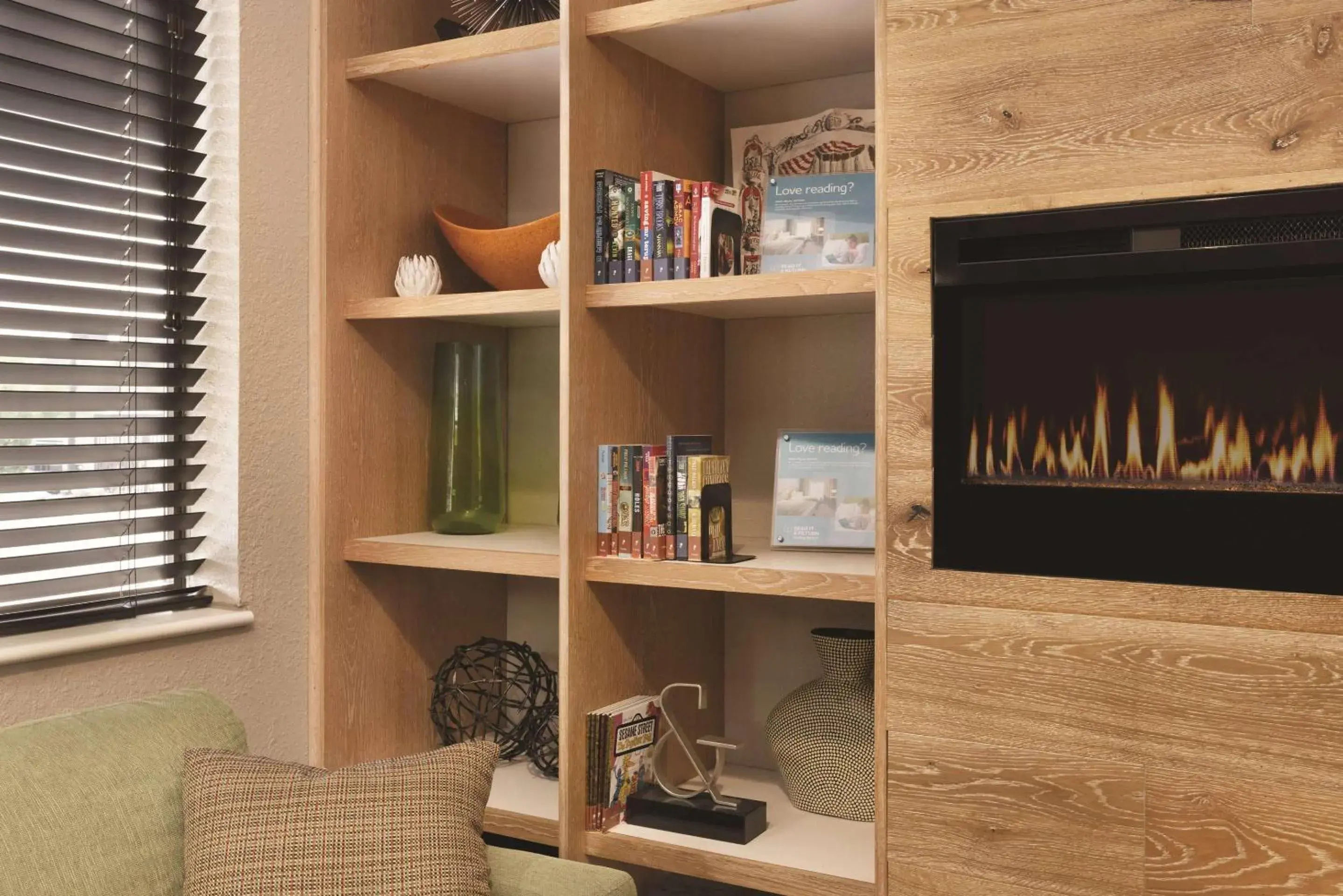 Lobby or reception in Country Inn & Suites by Radisson, Abingdon, VA Lobby or reception in Country Inn & Suites by Radisson, Abingdon, VA