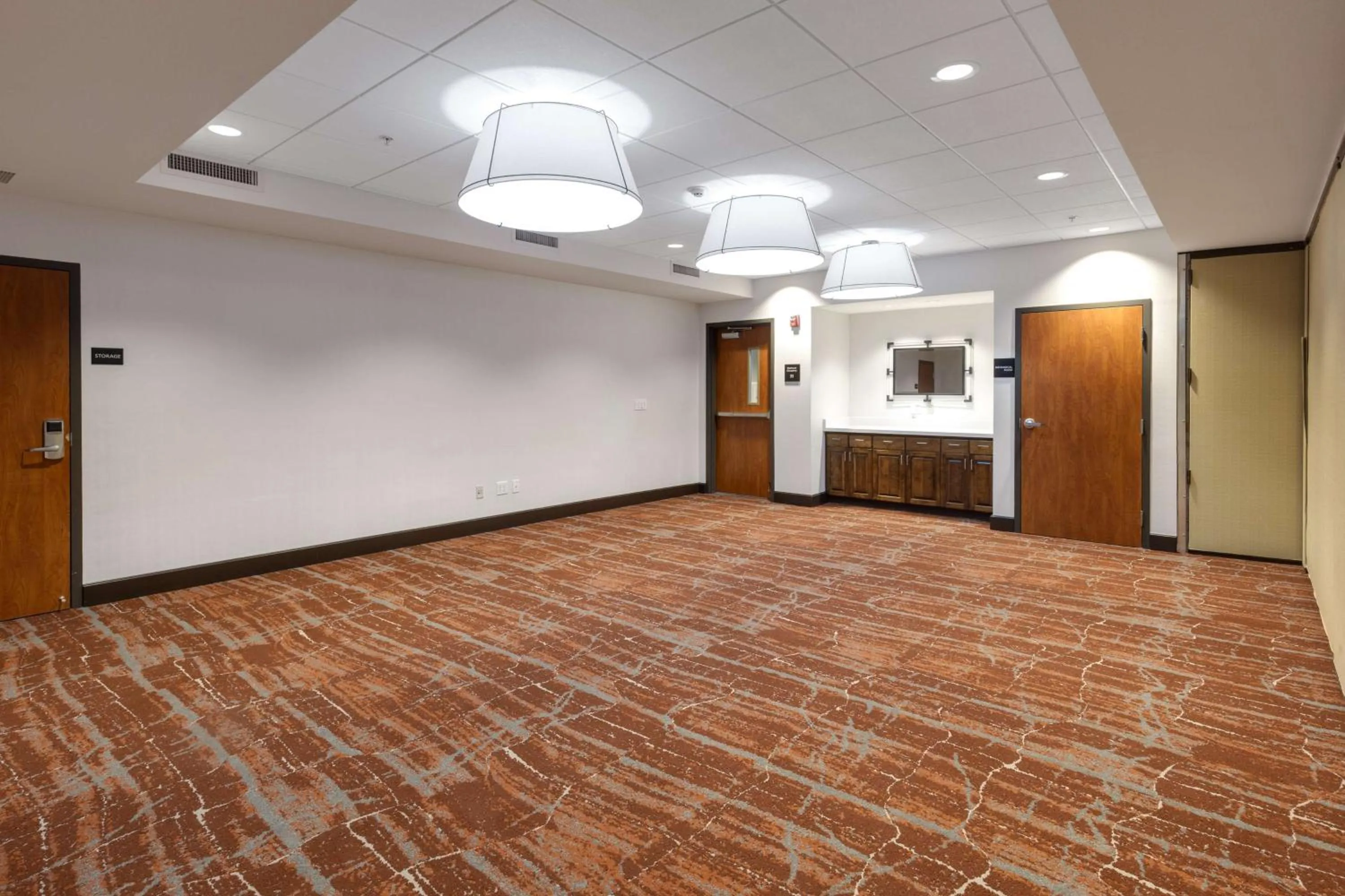 Meeting/conference room in Hampton Inn & Suites Yuba City