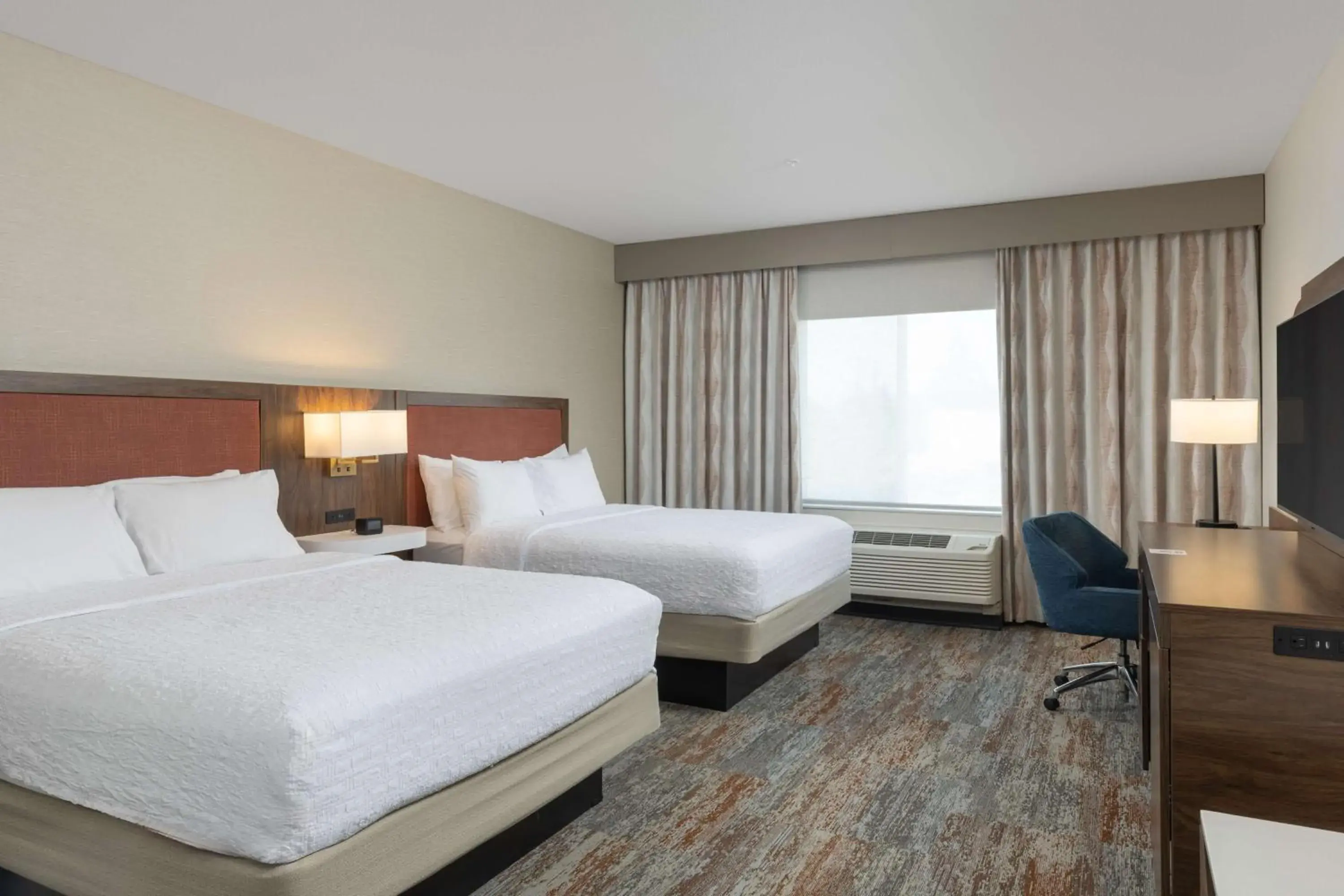 Bed in Hampton Inn & Suites Yuba City Bed in Hampton Inn & Suites Yuba City