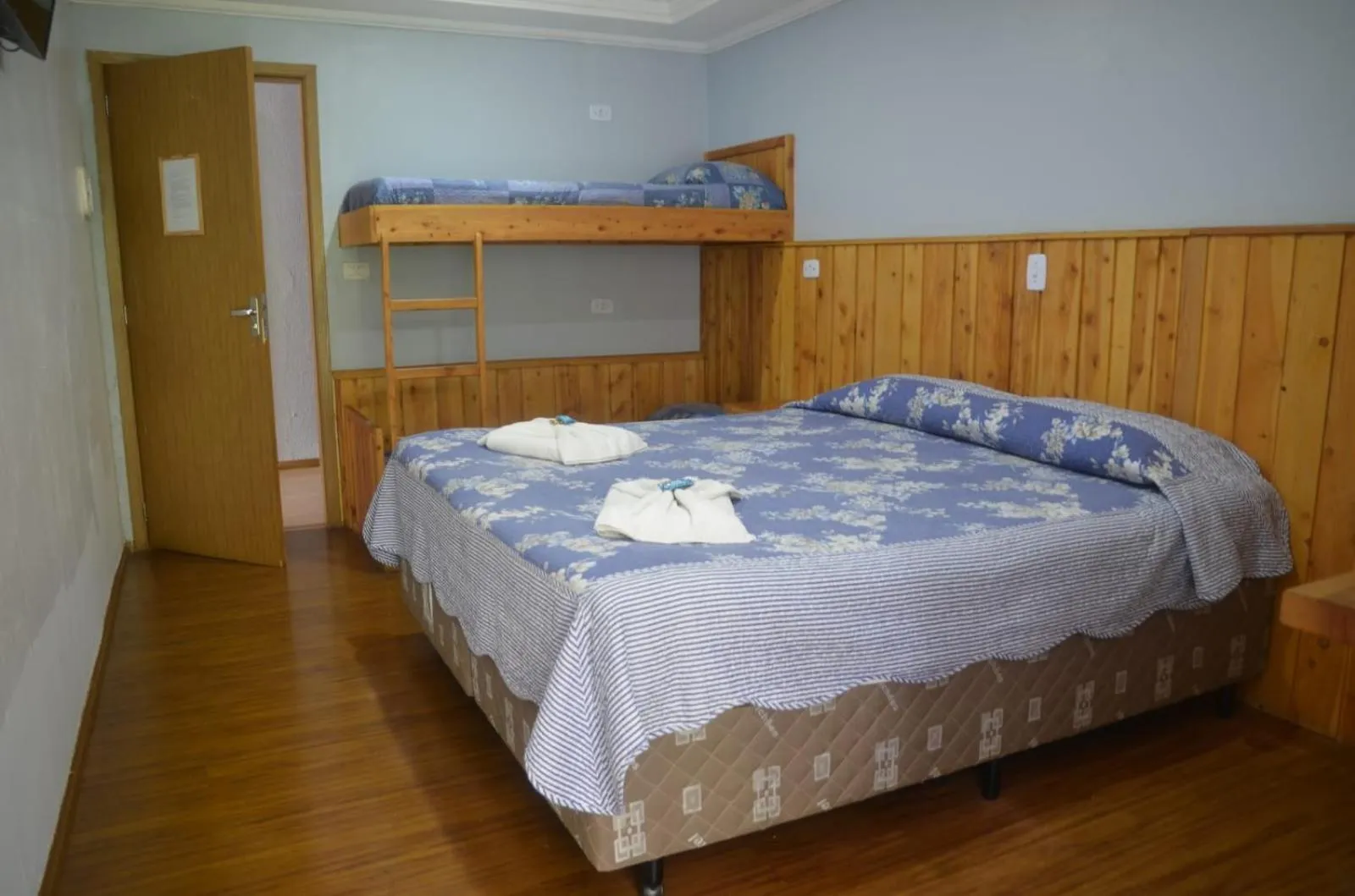 Bed in Pousada Primavera Campos do Jordao