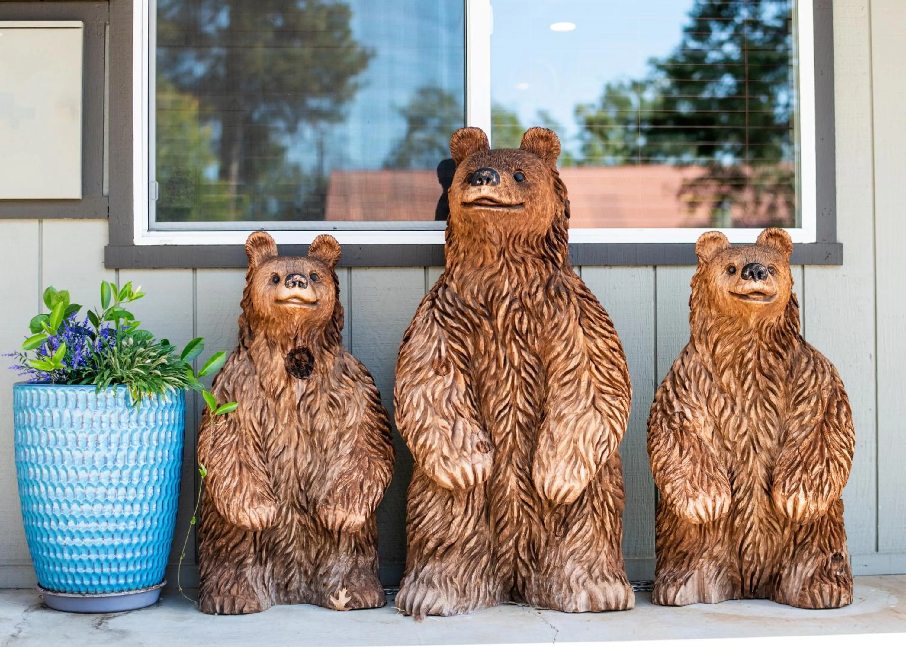 Decorative detail in Yosemite Westgate Lodge