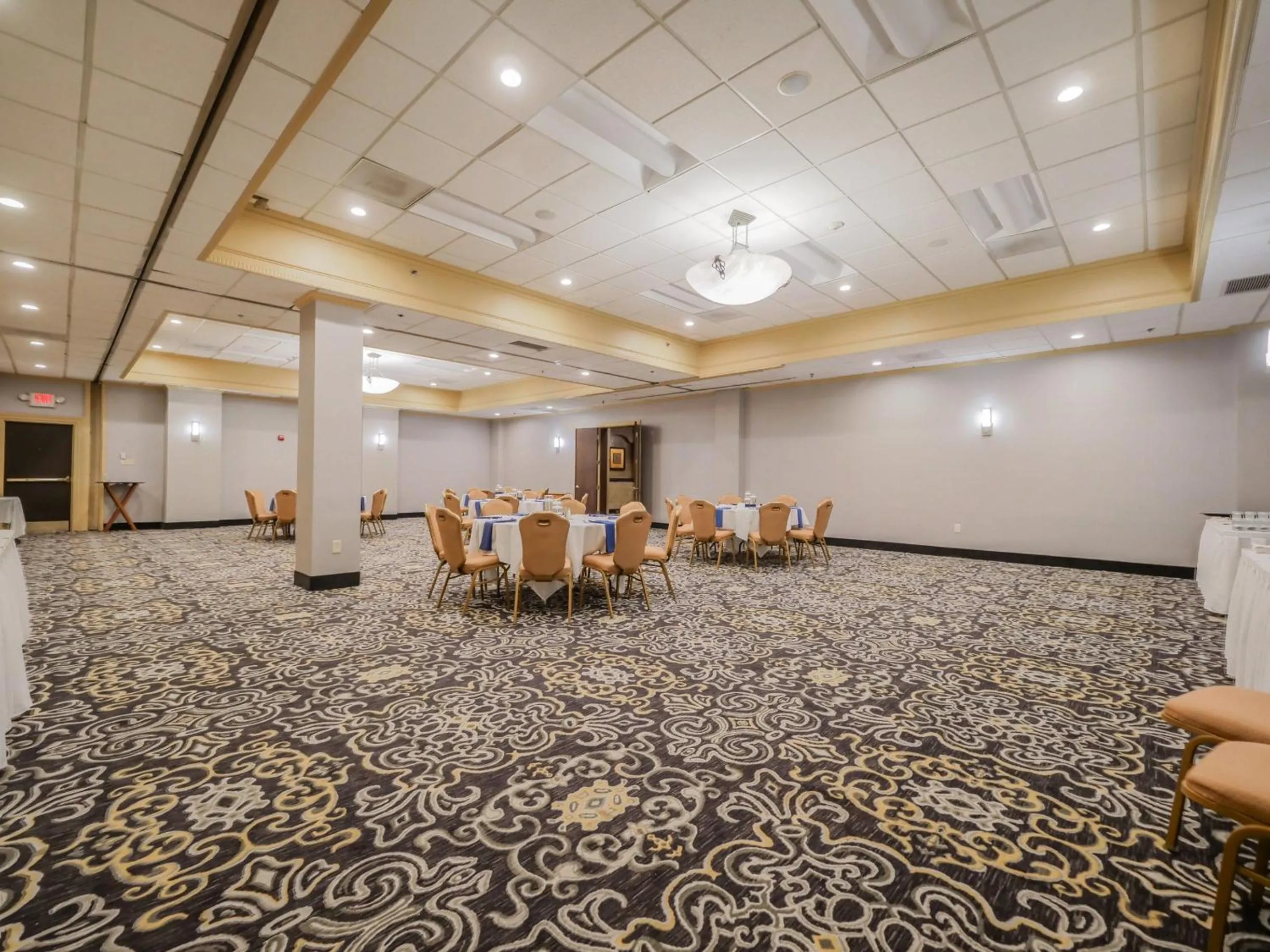 Banquet/Function facilities in Crowne Plaza Cleveland Airport by IHG
