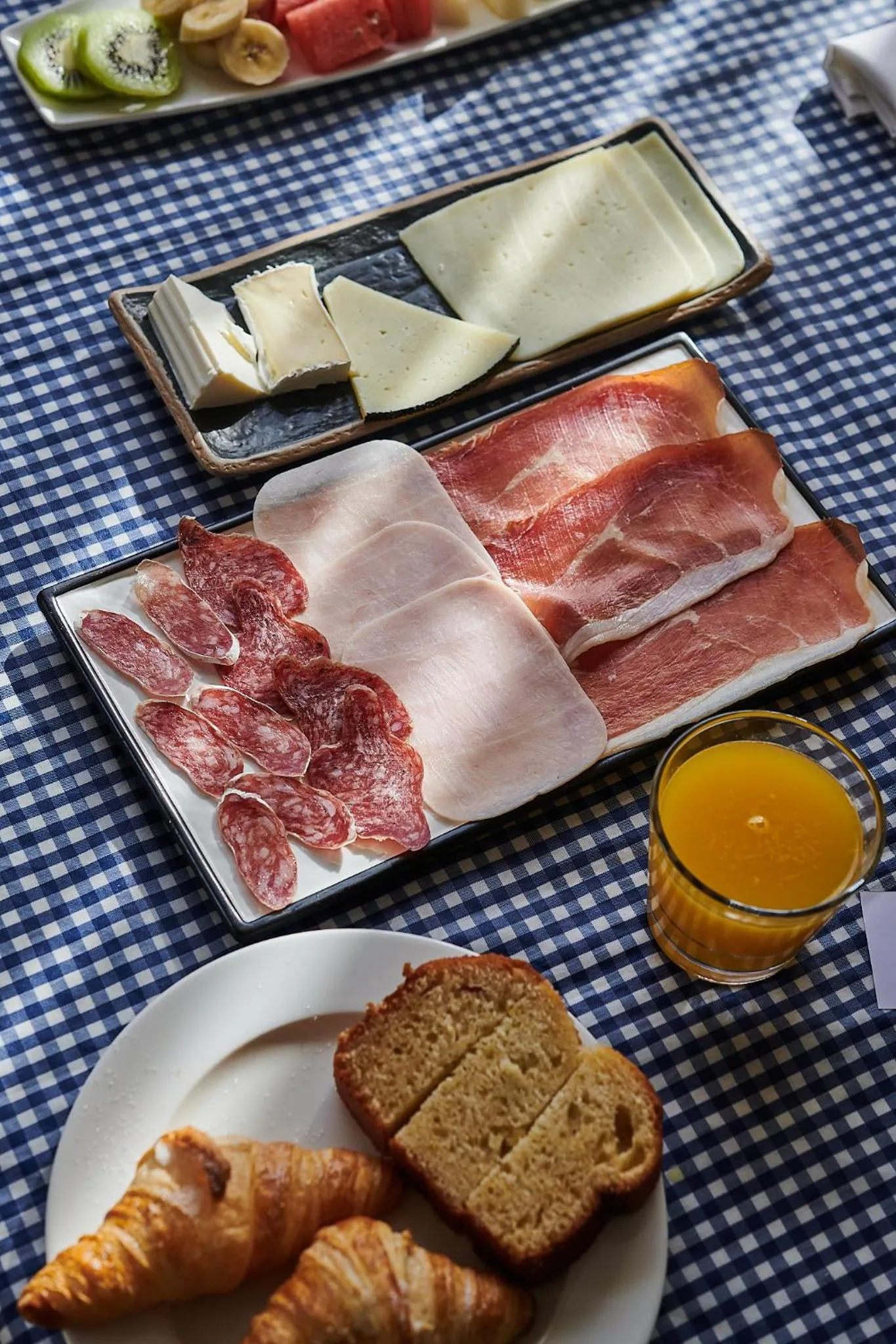Breakfast in Hotel L'Algadir del Delta