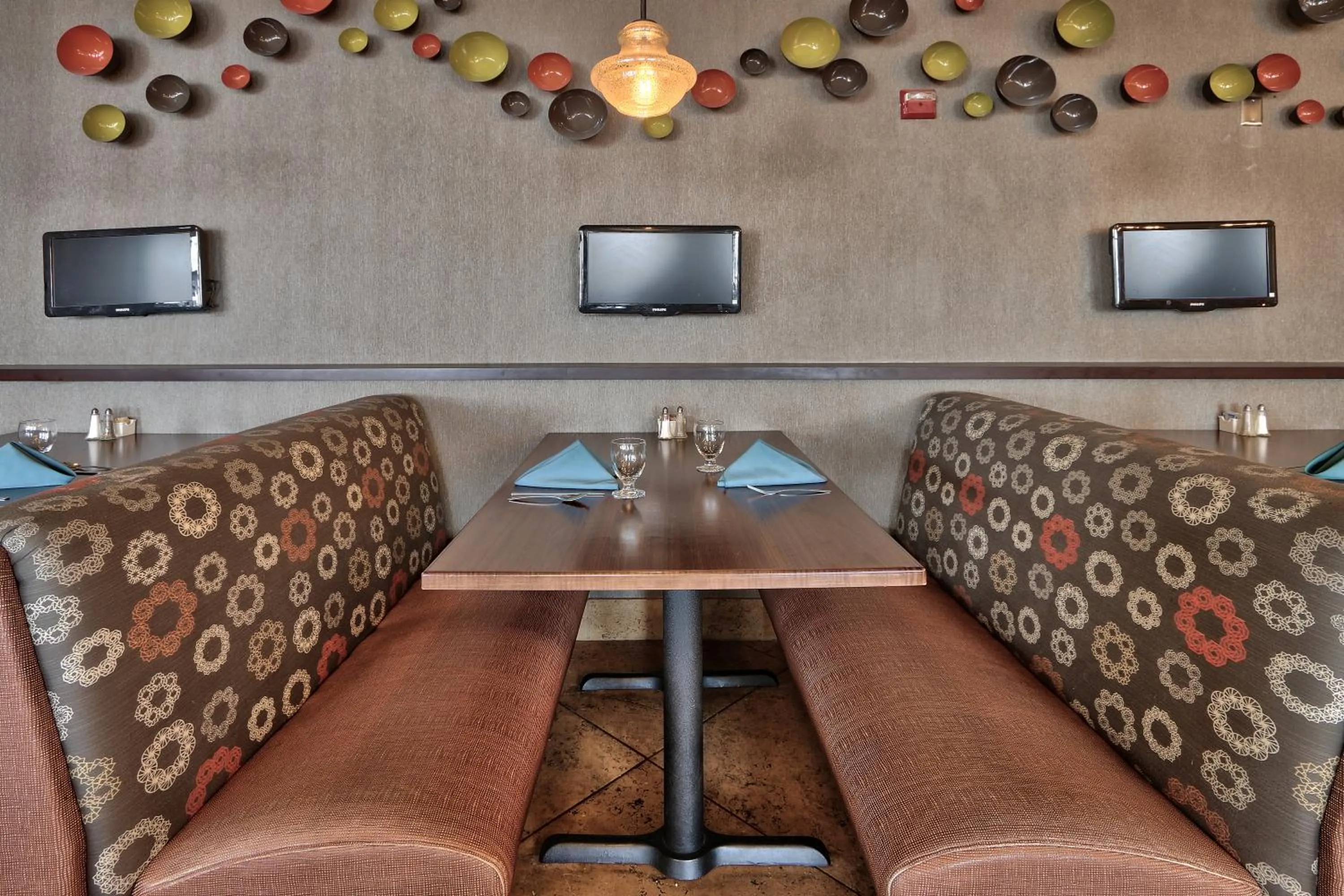 Restaurant/places to eat in Holiday Inn & Suites Albuquerque-North I-25 by IHG