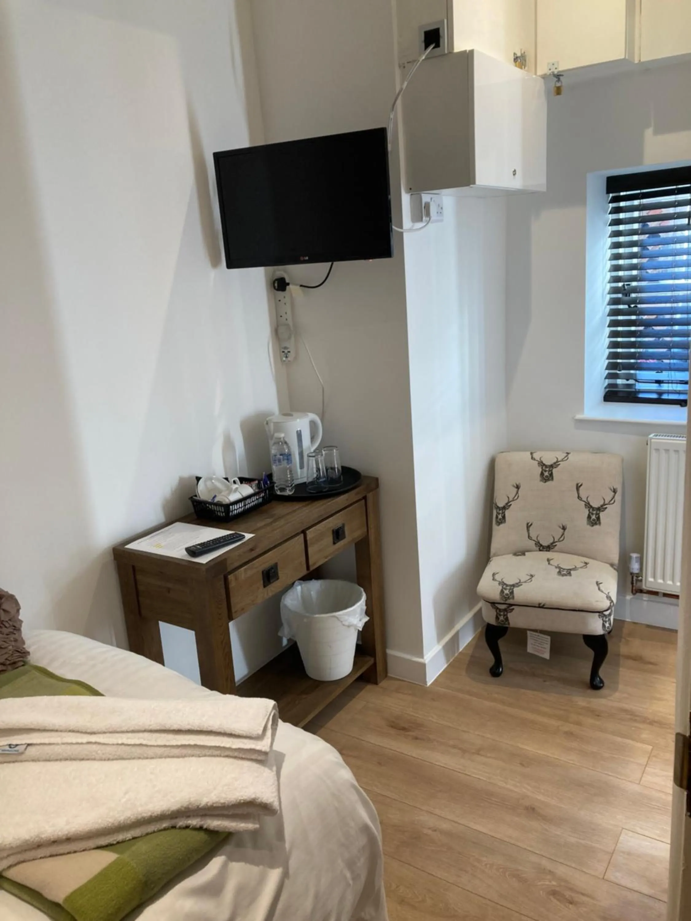 Bed in The Radnor Arms