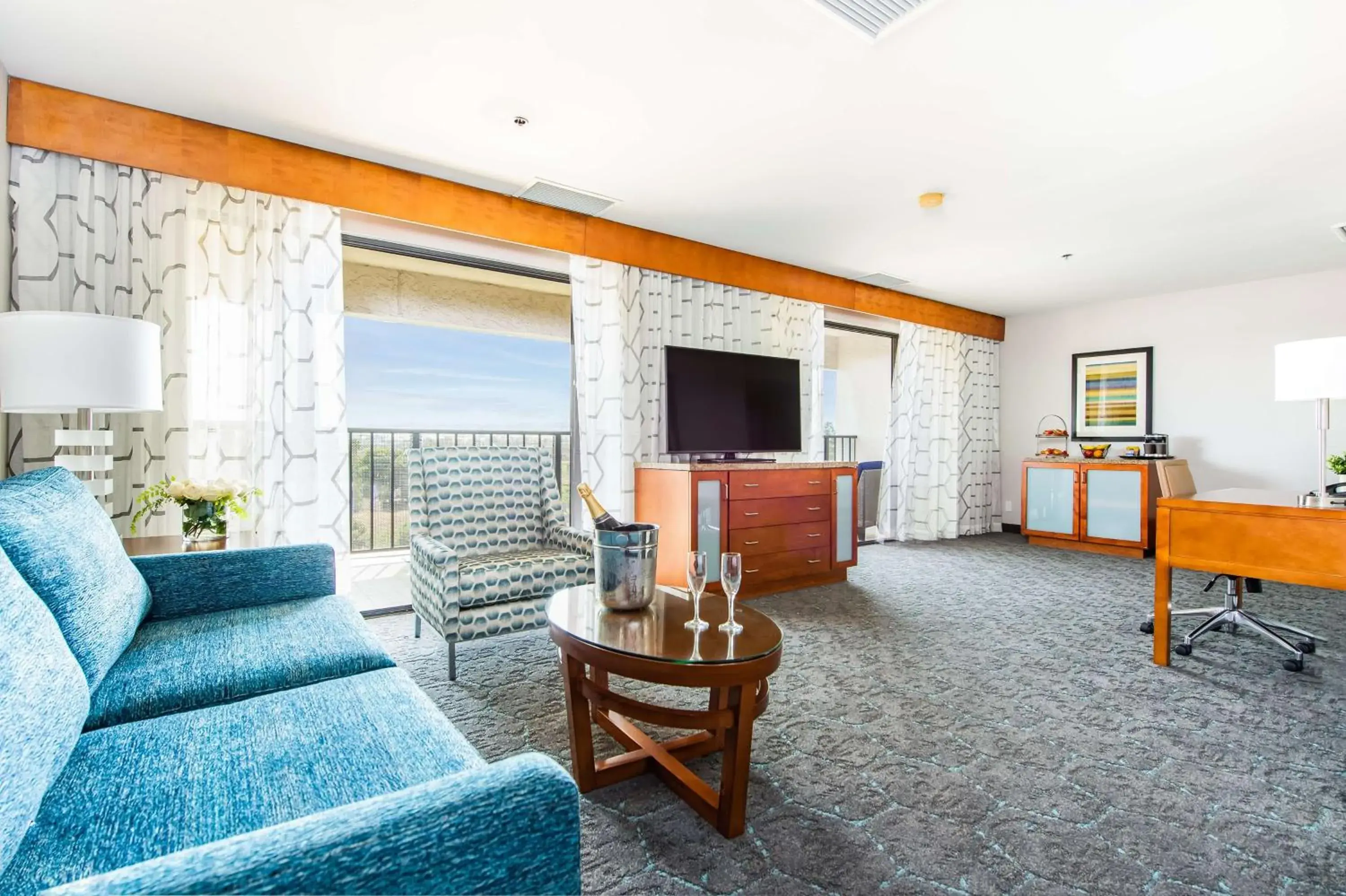 Bedroom in DoubleTree by Hilton Carson Bedroom in DoubleTree by Hilton Carson