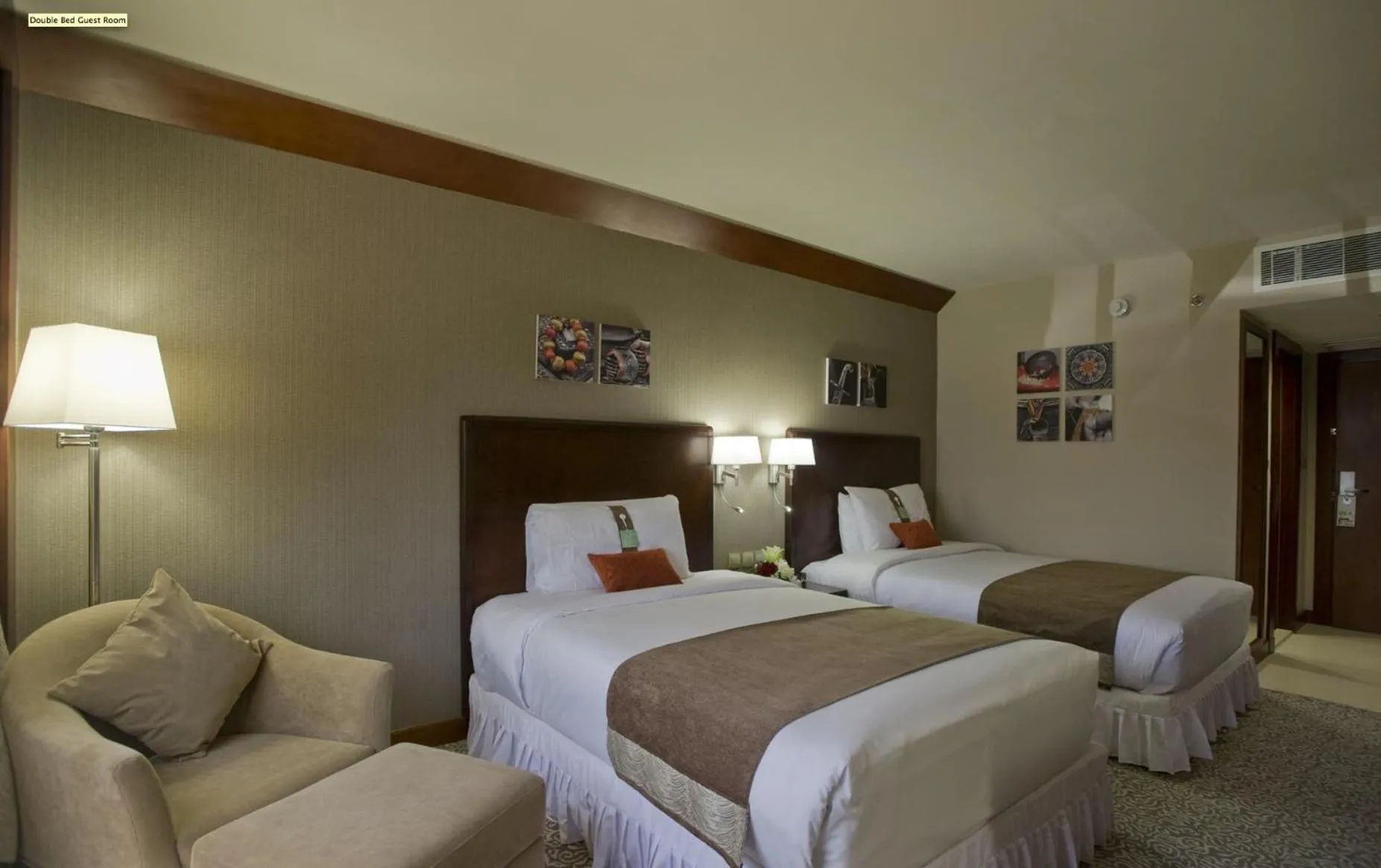 Bedroom, Bed in Holiday Inn Al Khobar - Corniche by IHG