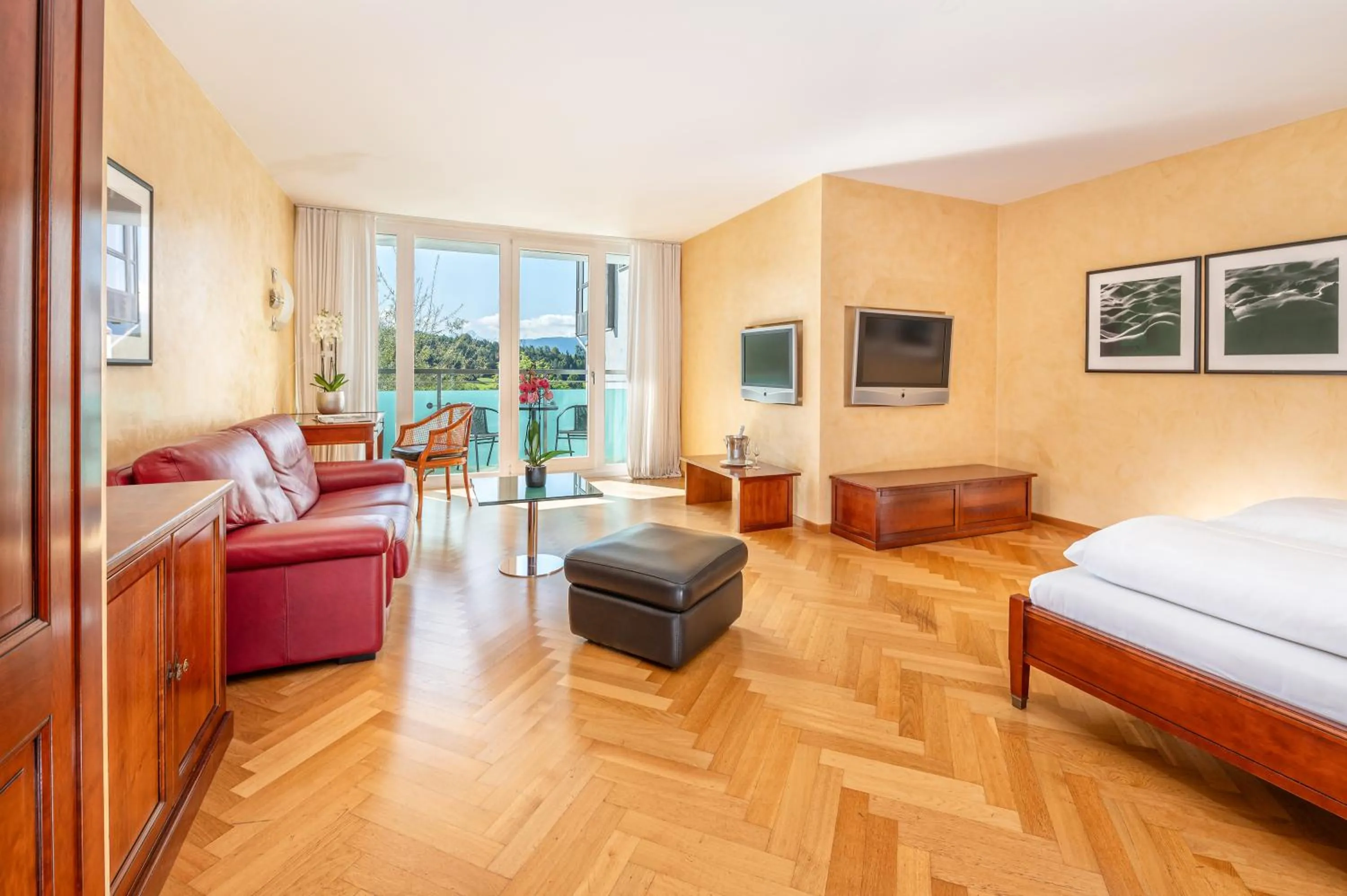 Photo of the whole room, Bed in AllgäuStern Hotel