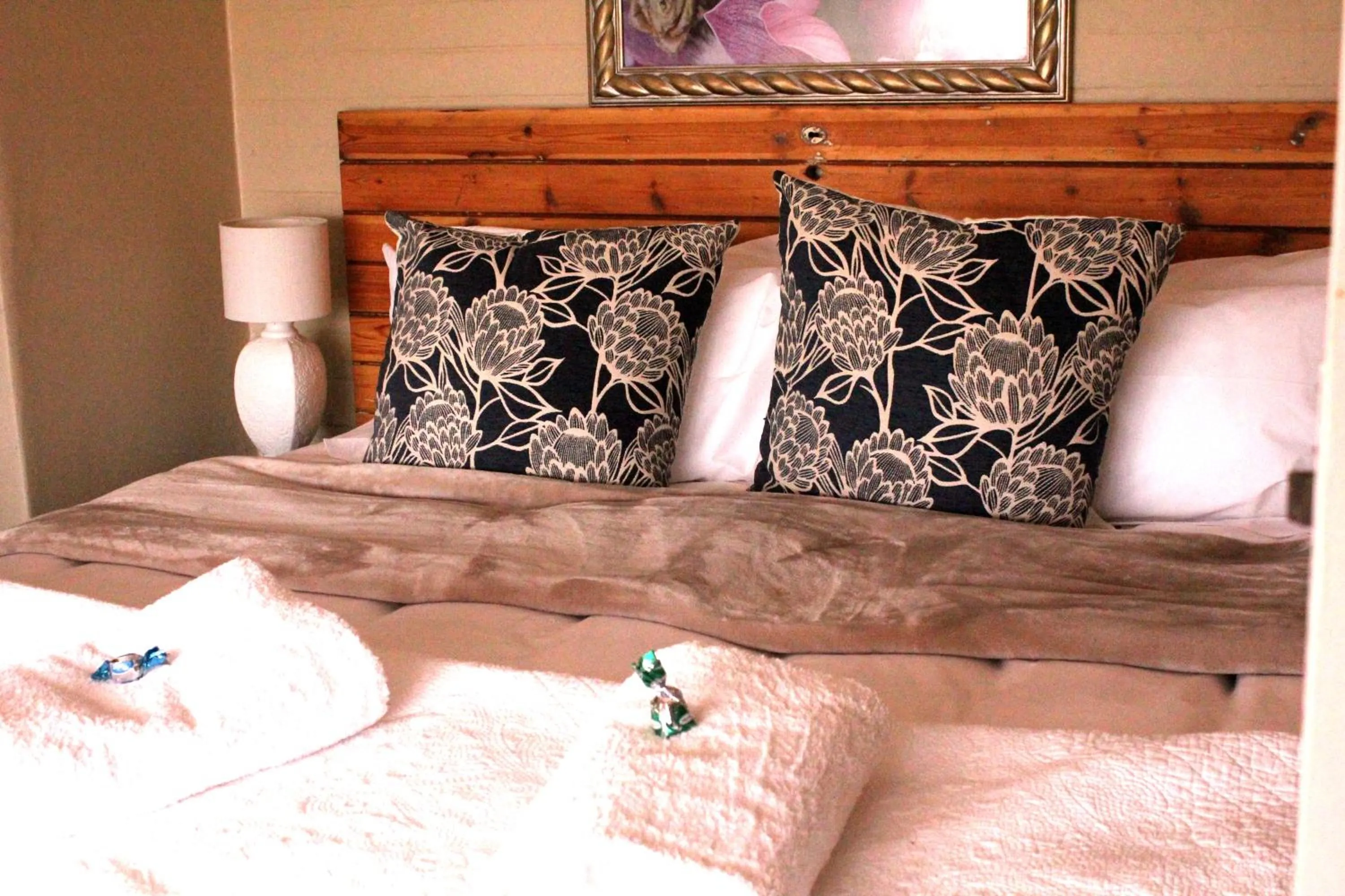 Bedroom in The-Ark B&B