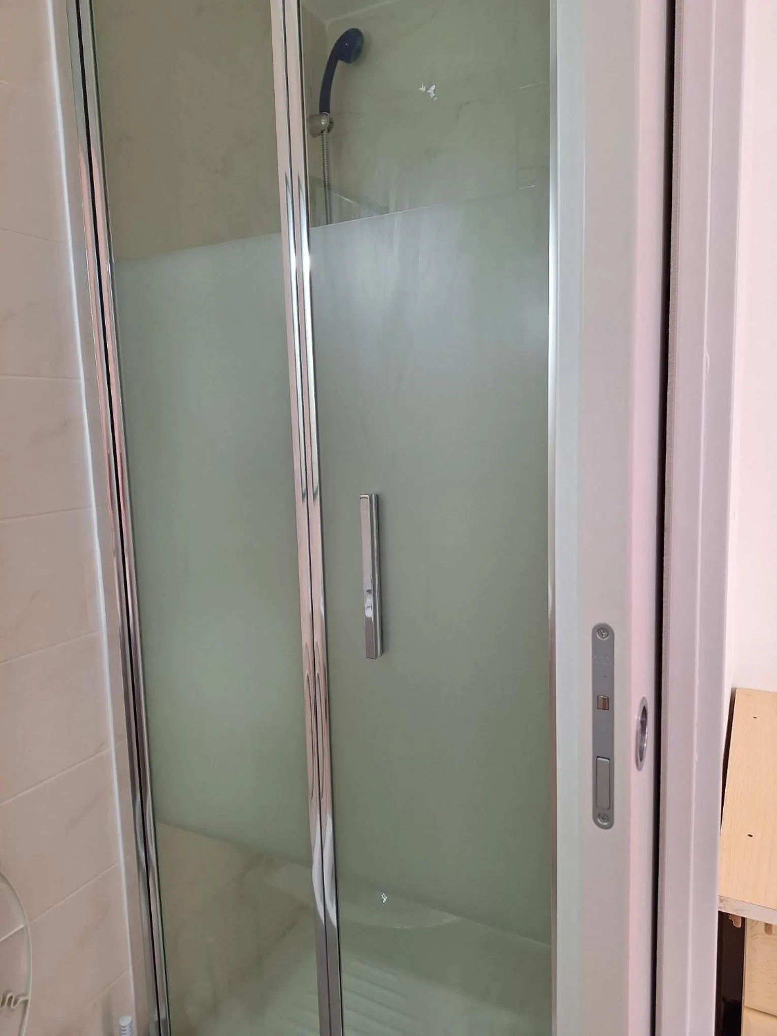 Shower in Casa Fanti 57