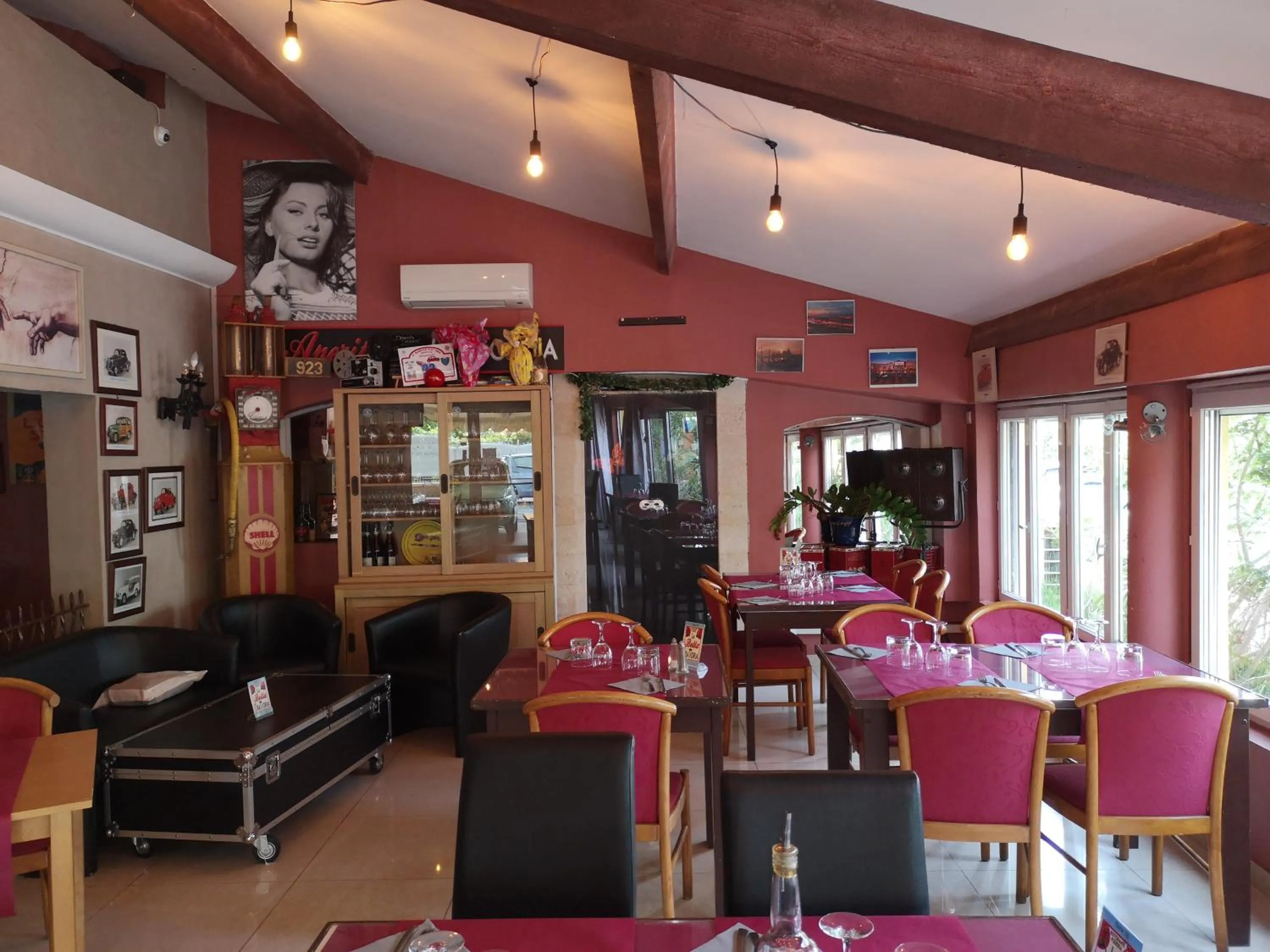 Banquet/Function facilities in Atoll Hotel restaurant