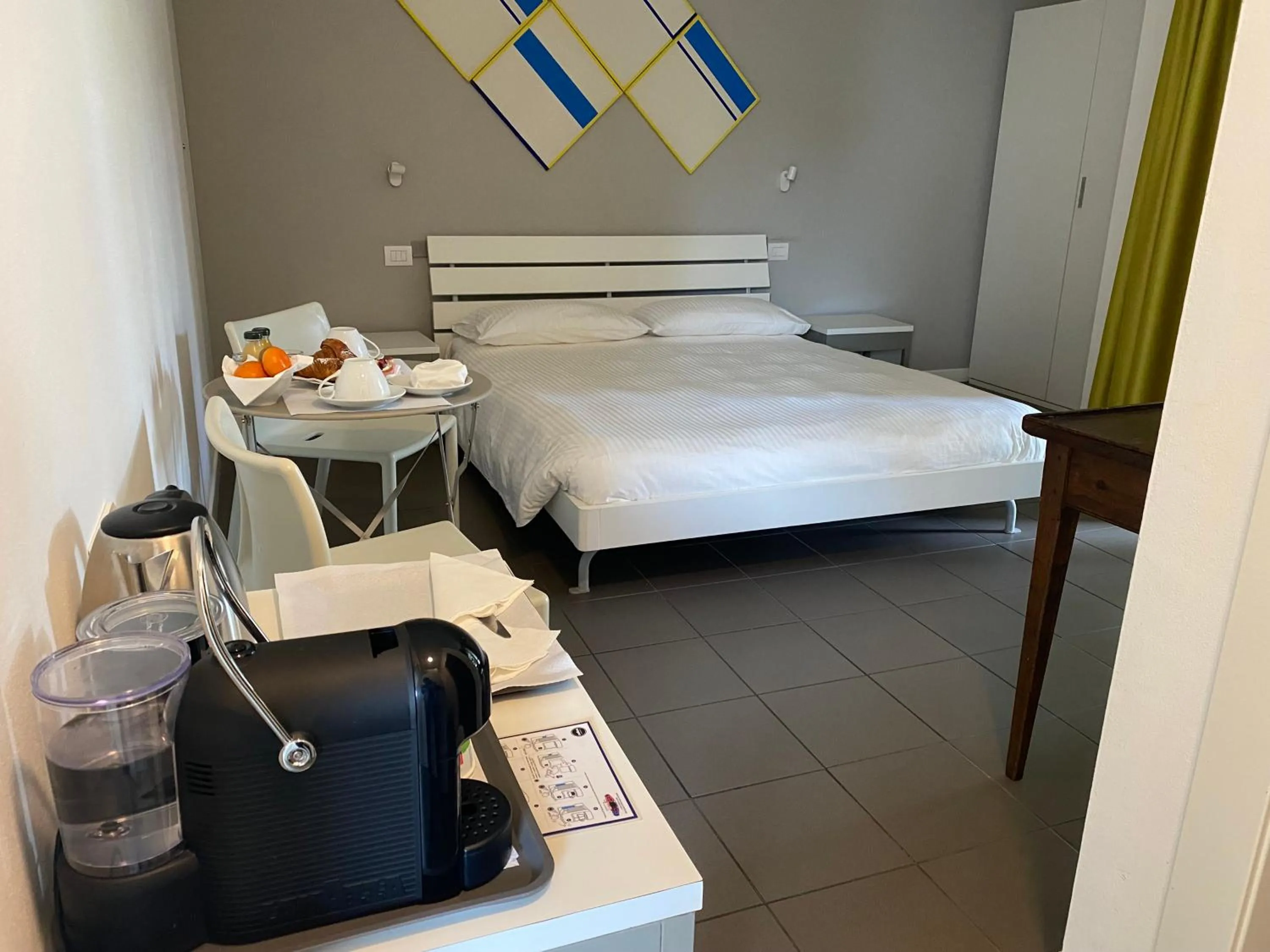 Breakfast, Bed in B&B WarmUp Grosseto - Parcheggio incluso nella corte interna